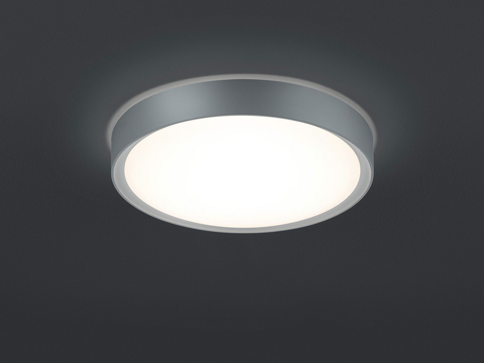 TRIO Leuchten LED Deckenleuchte, LED fest integriert, Warmweiß, Flache Badezimmer Lampe, Bad-Lampe Decke Titanfarben, Gäste WC, Ø 33cm