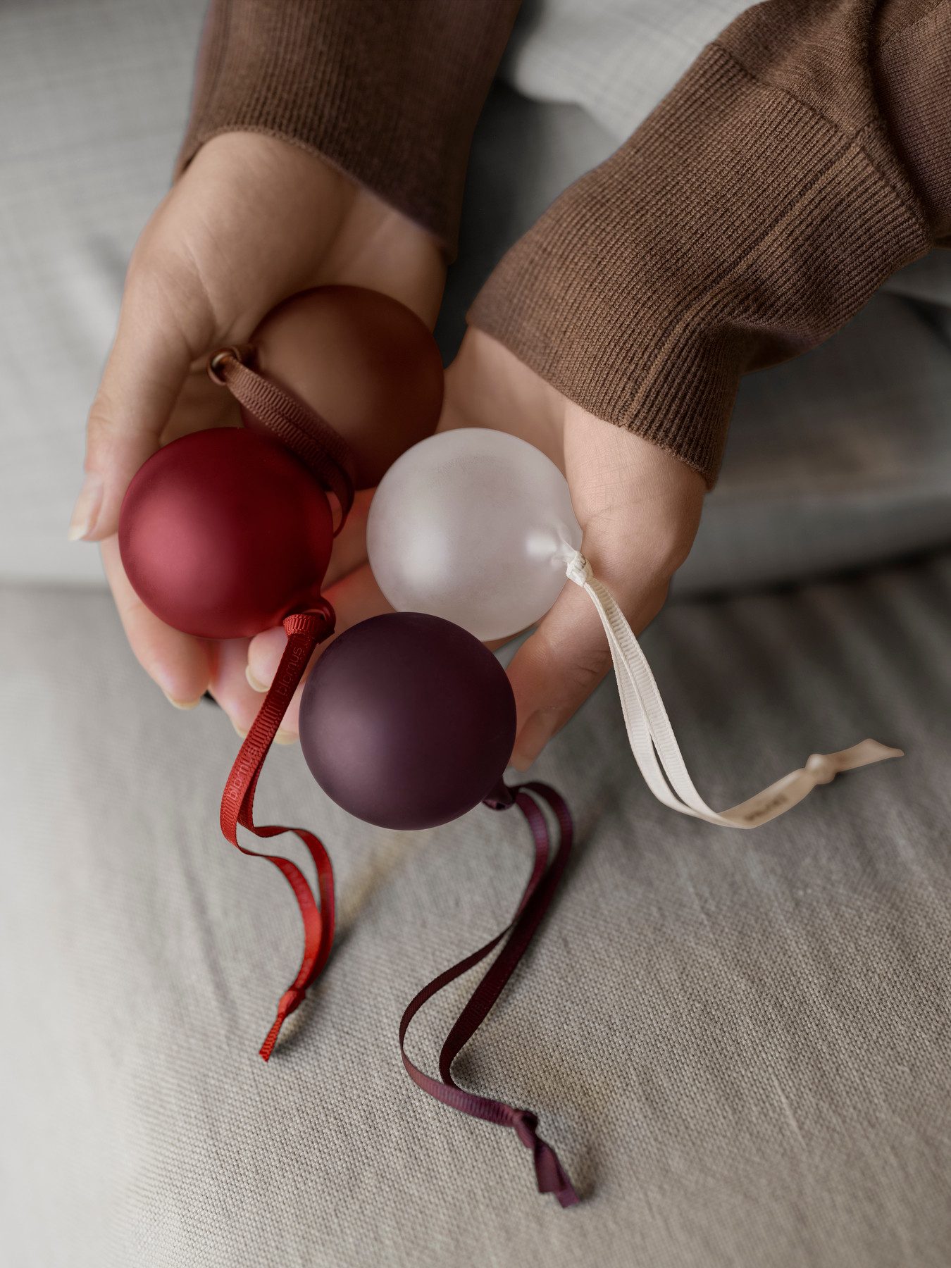 blomus Christbaumschmuck -JUHLA- Weihnachtsschmuck 6er-Set: Elegantes Design & modernen Farben (6-tlg), Exklusiv, Handgefertigt, 6er-Set, Farbauswahl, Mattes Finish, Edel