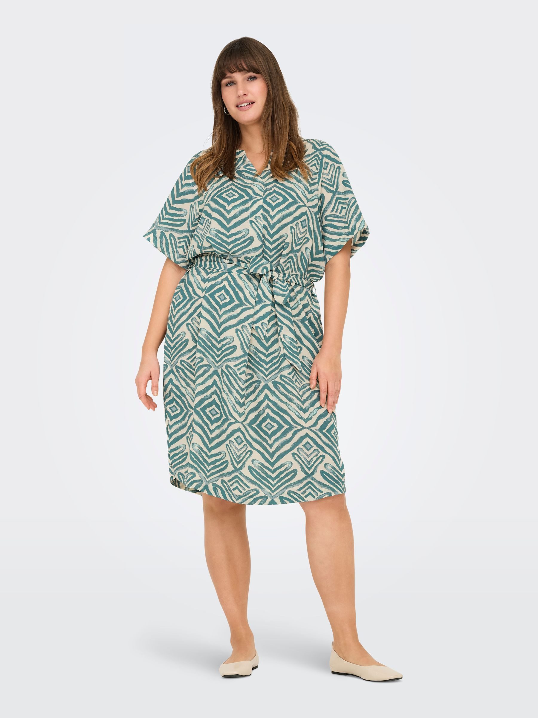 ONLY CARMAKOMA Shirtkleid Musterdruck mit Gürtel günstig online kaufen