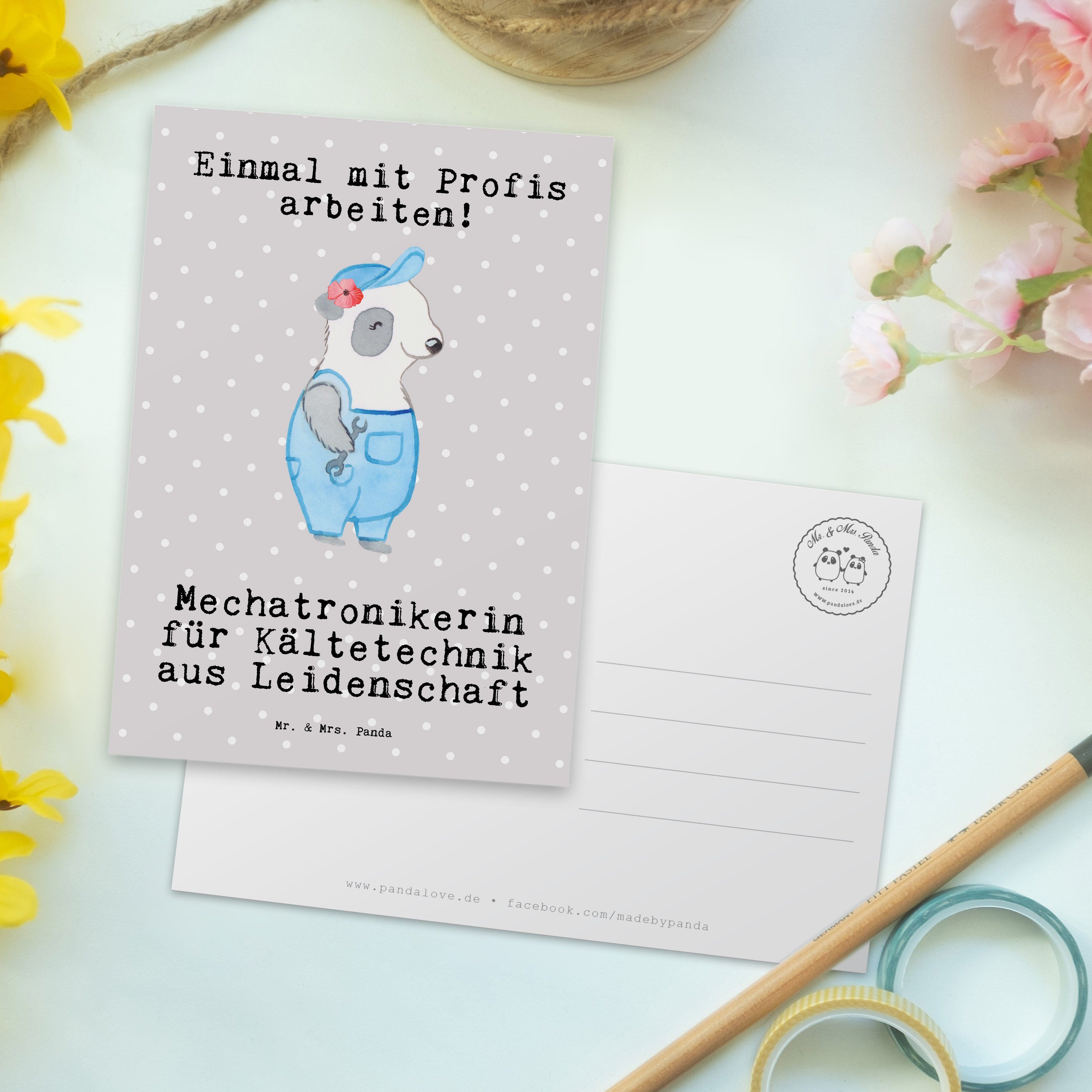 Mr. & Mrs. Panda Postkarte Mechatronikerin für Kältetechnik aus Leidenschaft - Grau Pastell - Ge