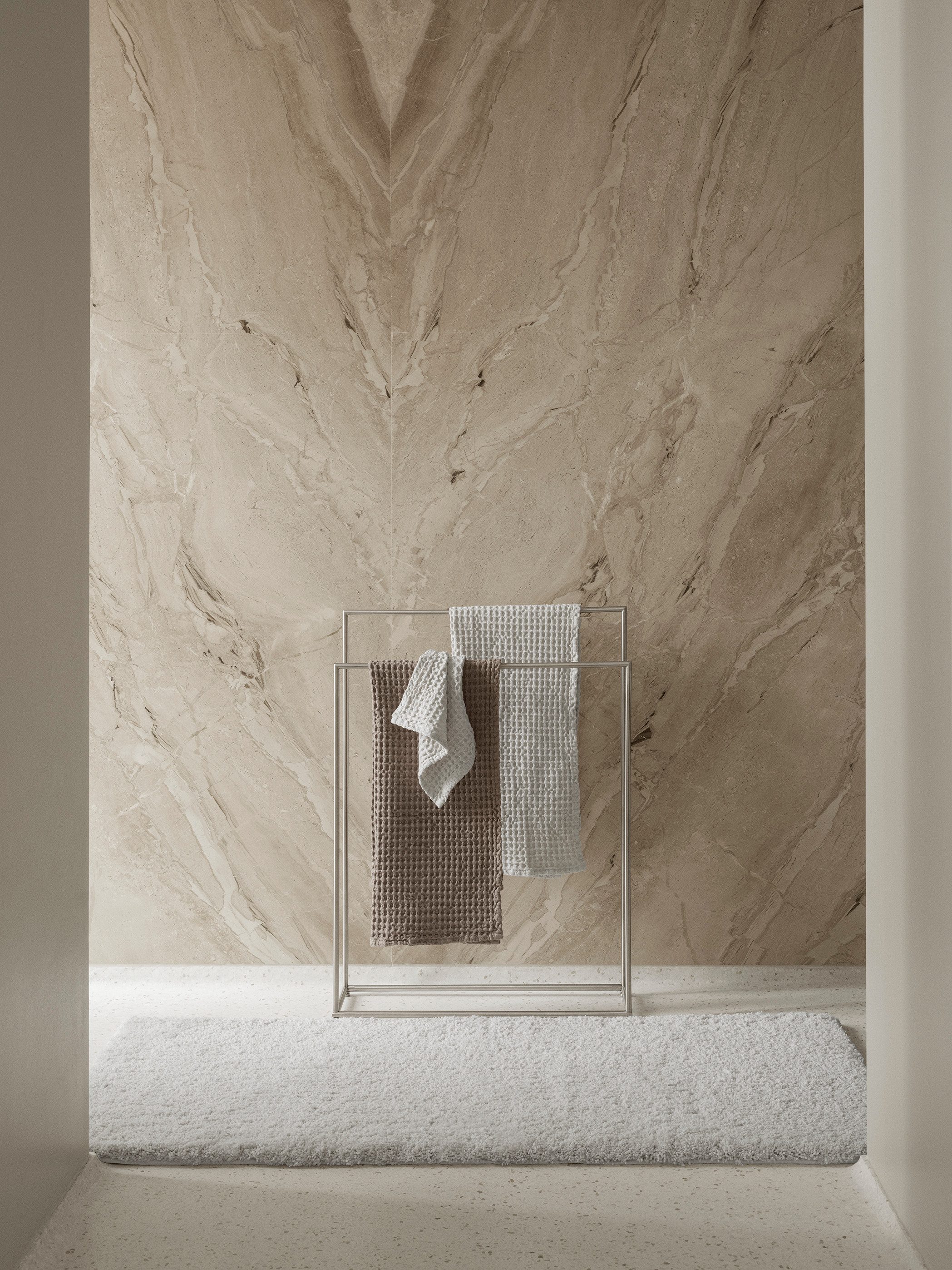 blomus Handtuchhalter -MODO- Handtuchstange, Badetuchhalter: Butler für Badezimmer, hohe Lebensdauer, Trocknen leicht gemacht, Serie MODO