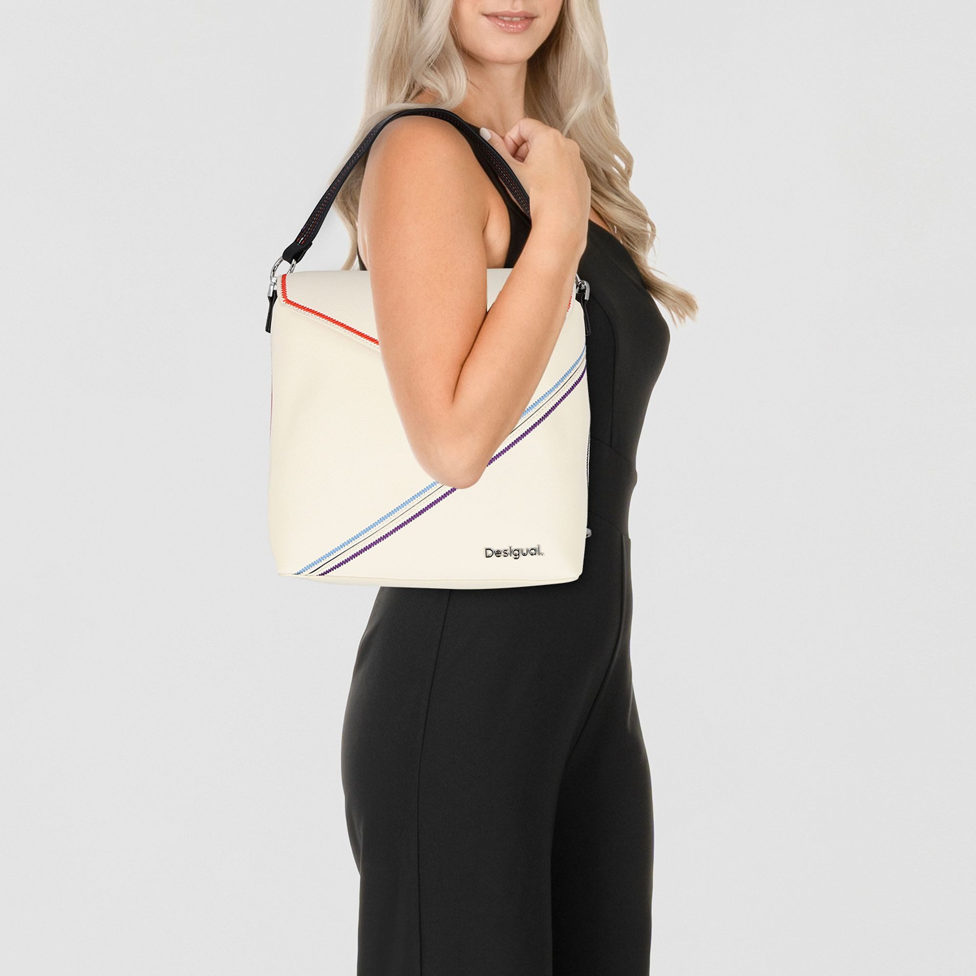Desigual Schultertasche Cleo, Polyurethan