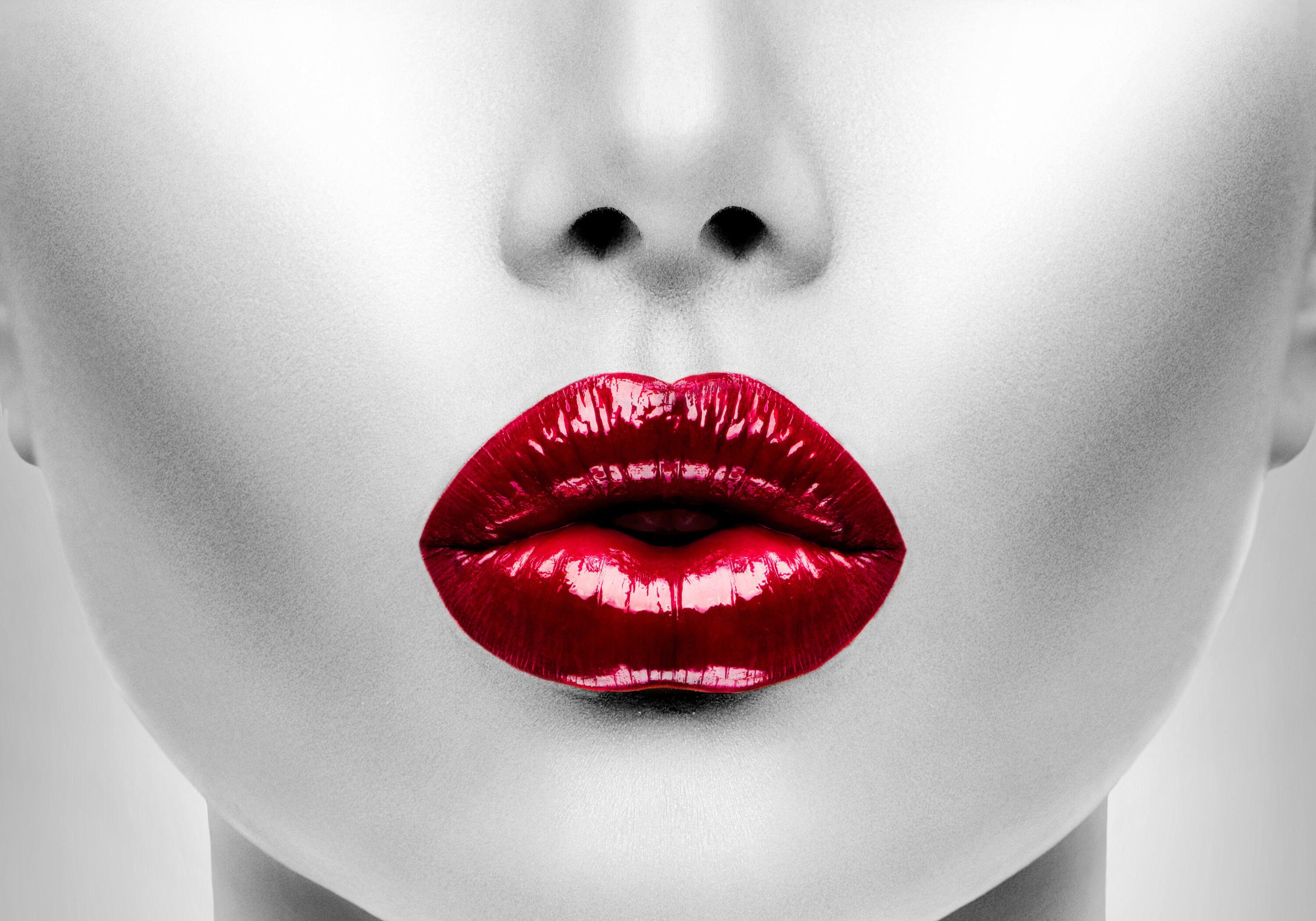 wandmotiv24 Fototapete Frau roter Lippensift, glatt, Wandtapete, Motivtapete, matt, Vliestapete
