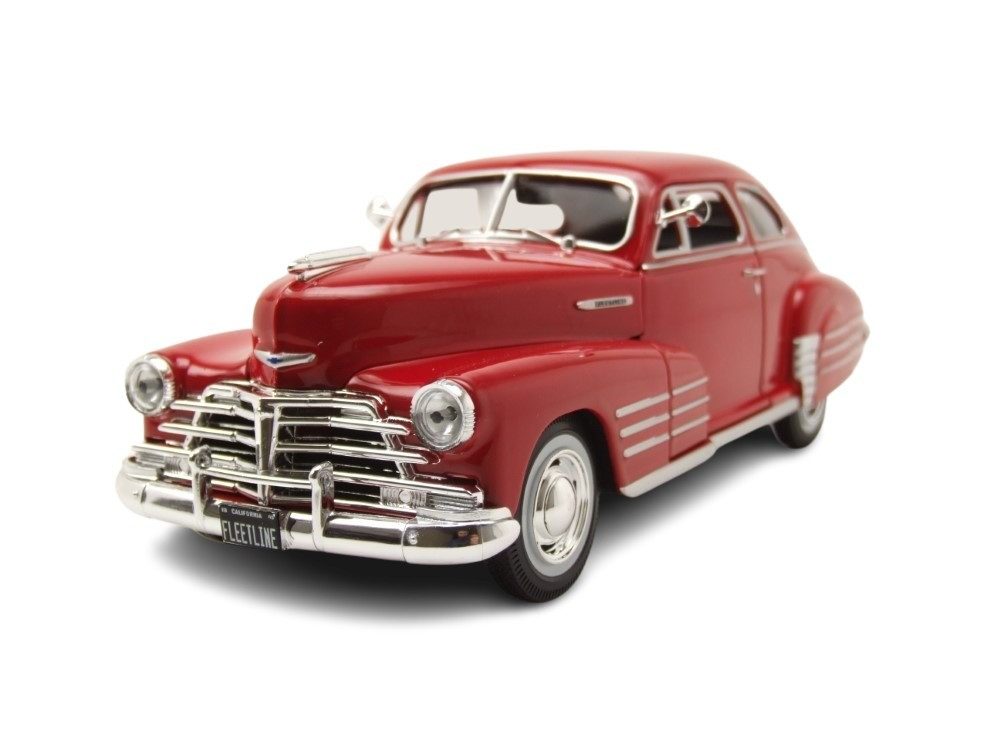 Maisto® Modellauto Chevrolet Fleetline Aerosedan 1948 rot, Maßstab 1:24