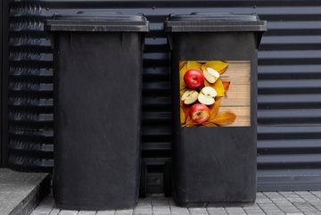 MuchoWow Wandsticker Apfel - Blätter - Herbst - Obst (1 St), Mülleimer-aufkleber, Mülltonne, Sticker, Container, Abfalbehälter