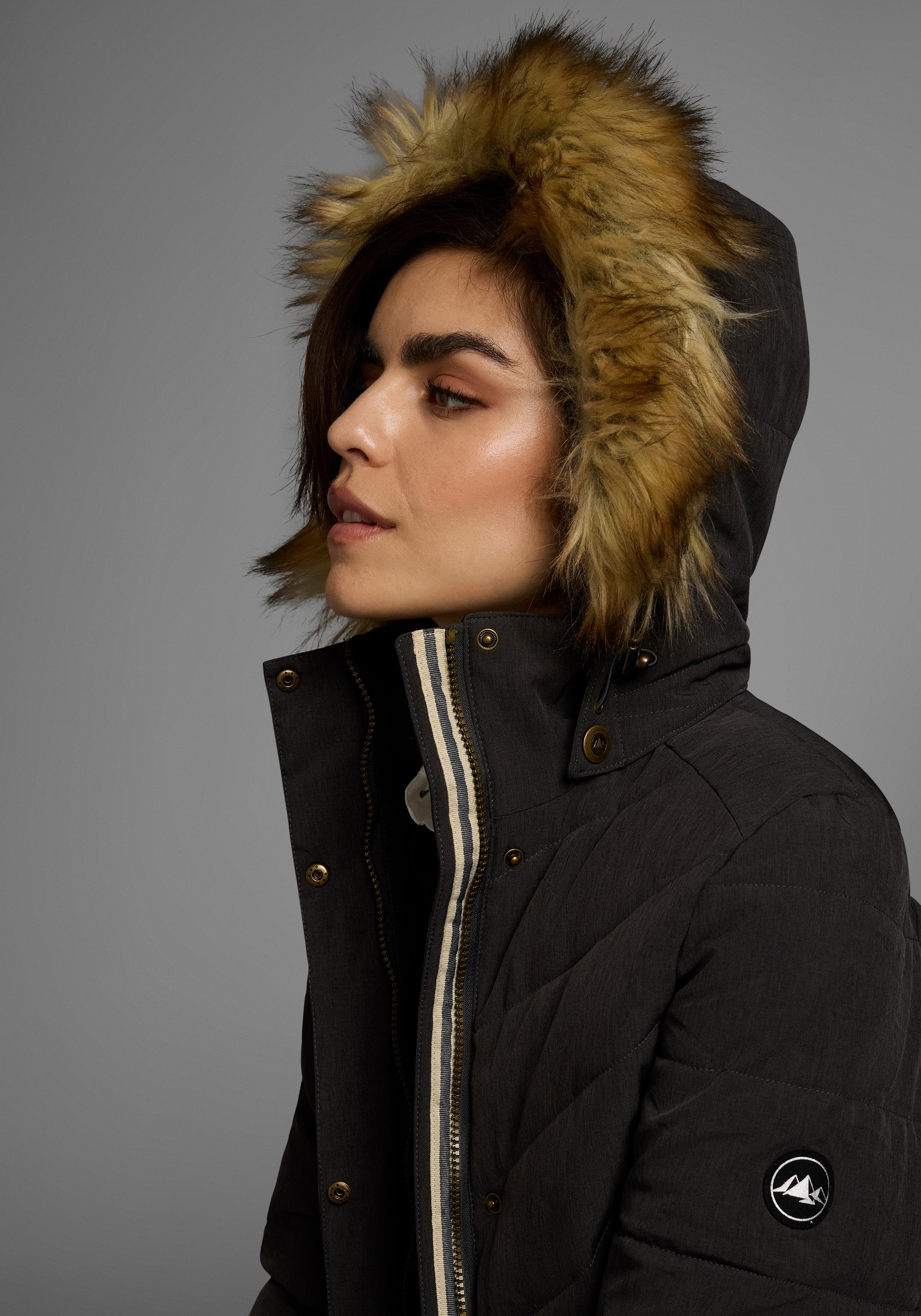 Polarino Steppmantel Wind- und wasserabweisend, atmungsaktiv.