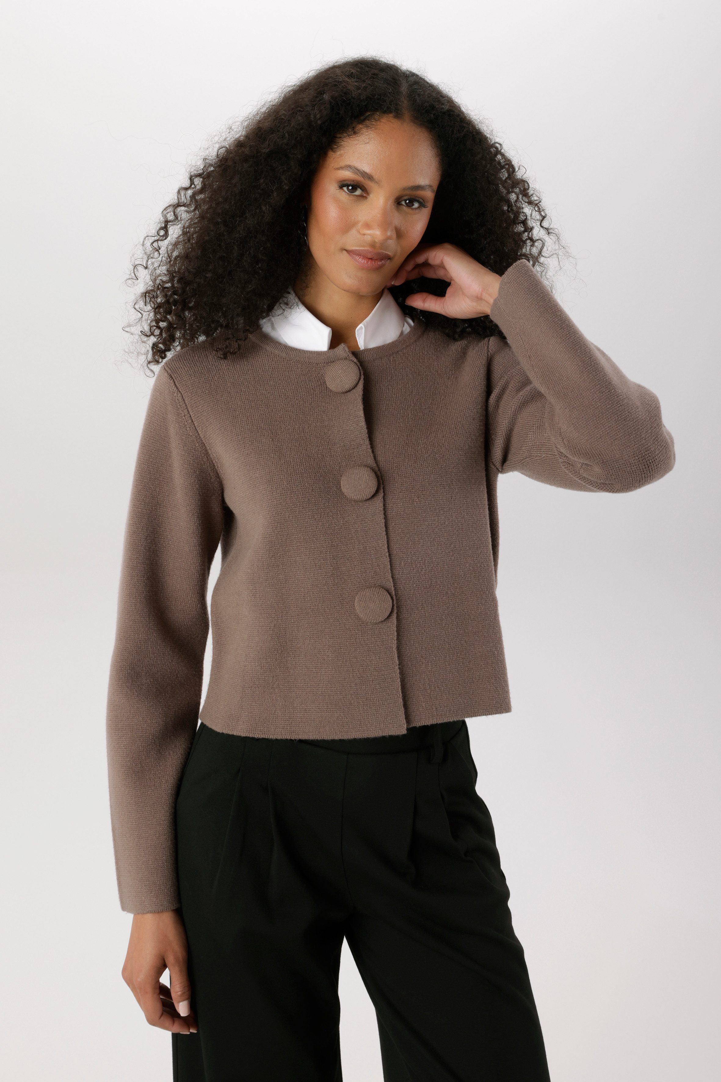 Aniston SELECTED Strickjacke mit großen, stoffüberzogenen Druckknöpfen - NEUE KOLLEKTION