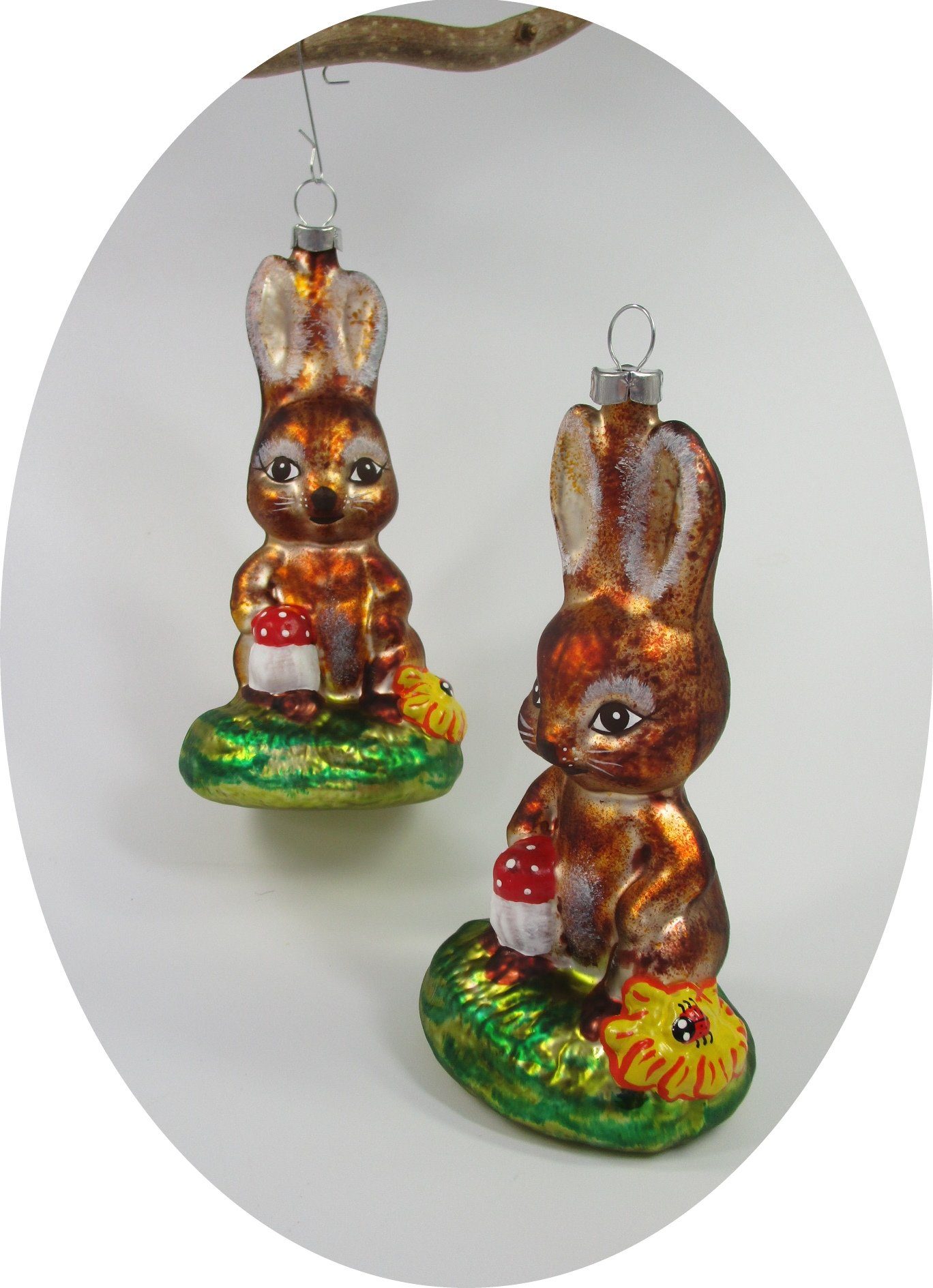 Nostalgie Christbaumschmuck Thüringen Osterhase Osterhasen, Niedliche Hasen im Gras, MADE IN GERMANY (2 St)