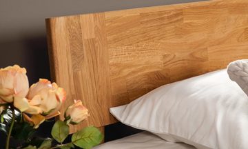 Natur24 Einzelbett Bett Tinci 1 niedrige Höhe 140x220 Wildeiche massiv mit Holzkopfteil