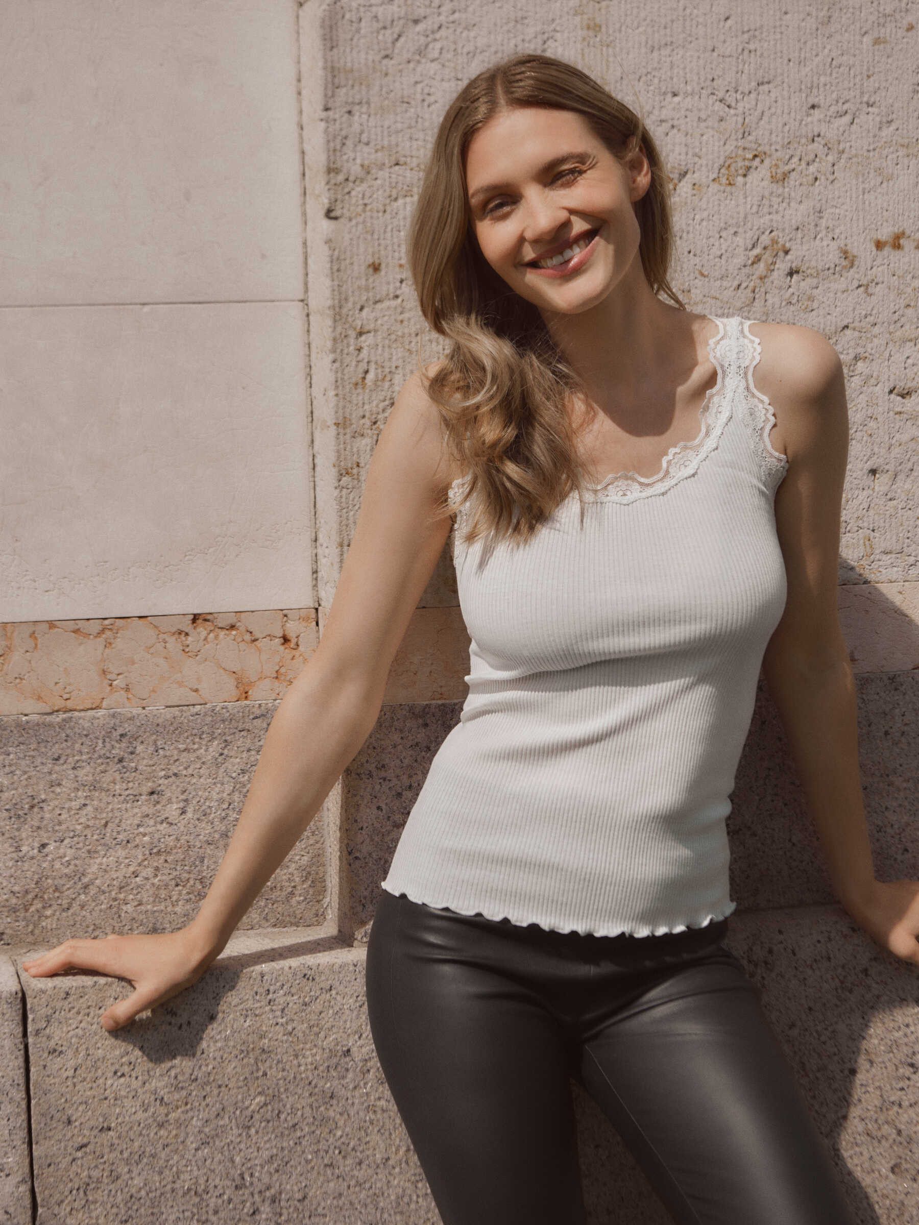 rosemunde Spitzentop Babette Silk Top Vintage-Spitzenbesatz, mit Rundhalsau günstig online kaufen