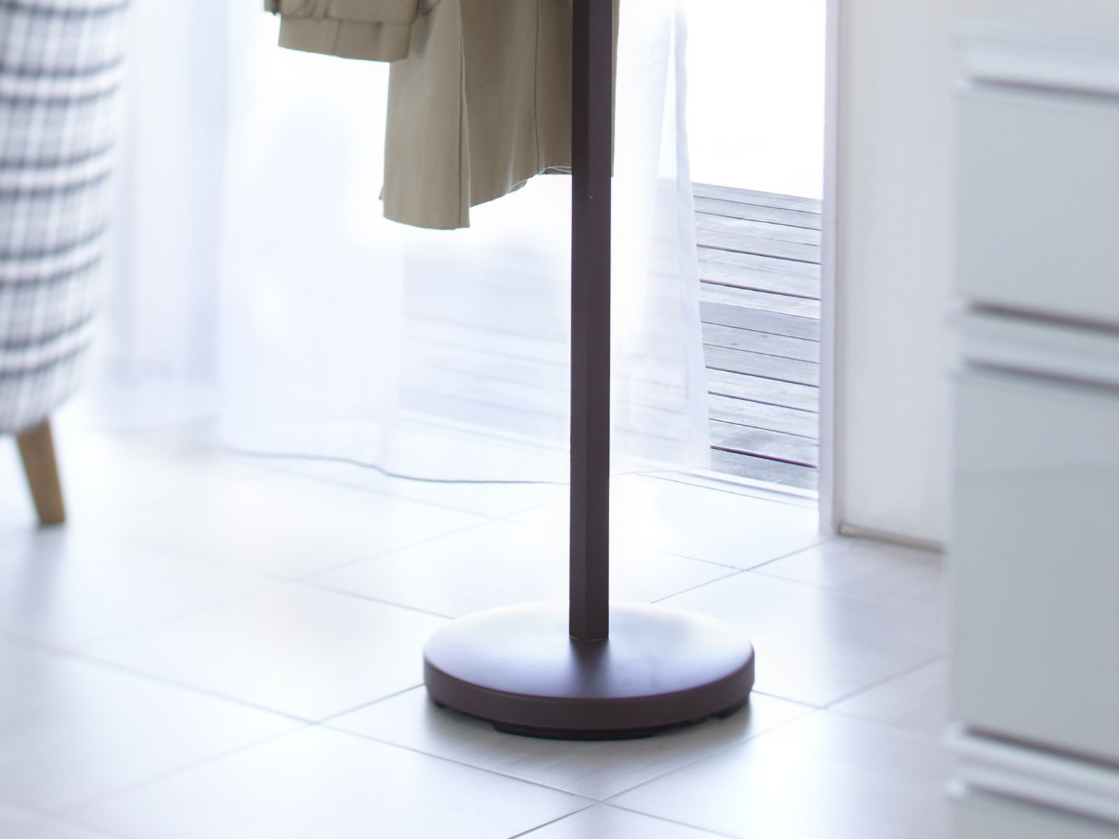 Yamazaki Garderobenständer "Branch", Kleiderständer, Garderobe, drehbare Haken, 176cm, freistehend