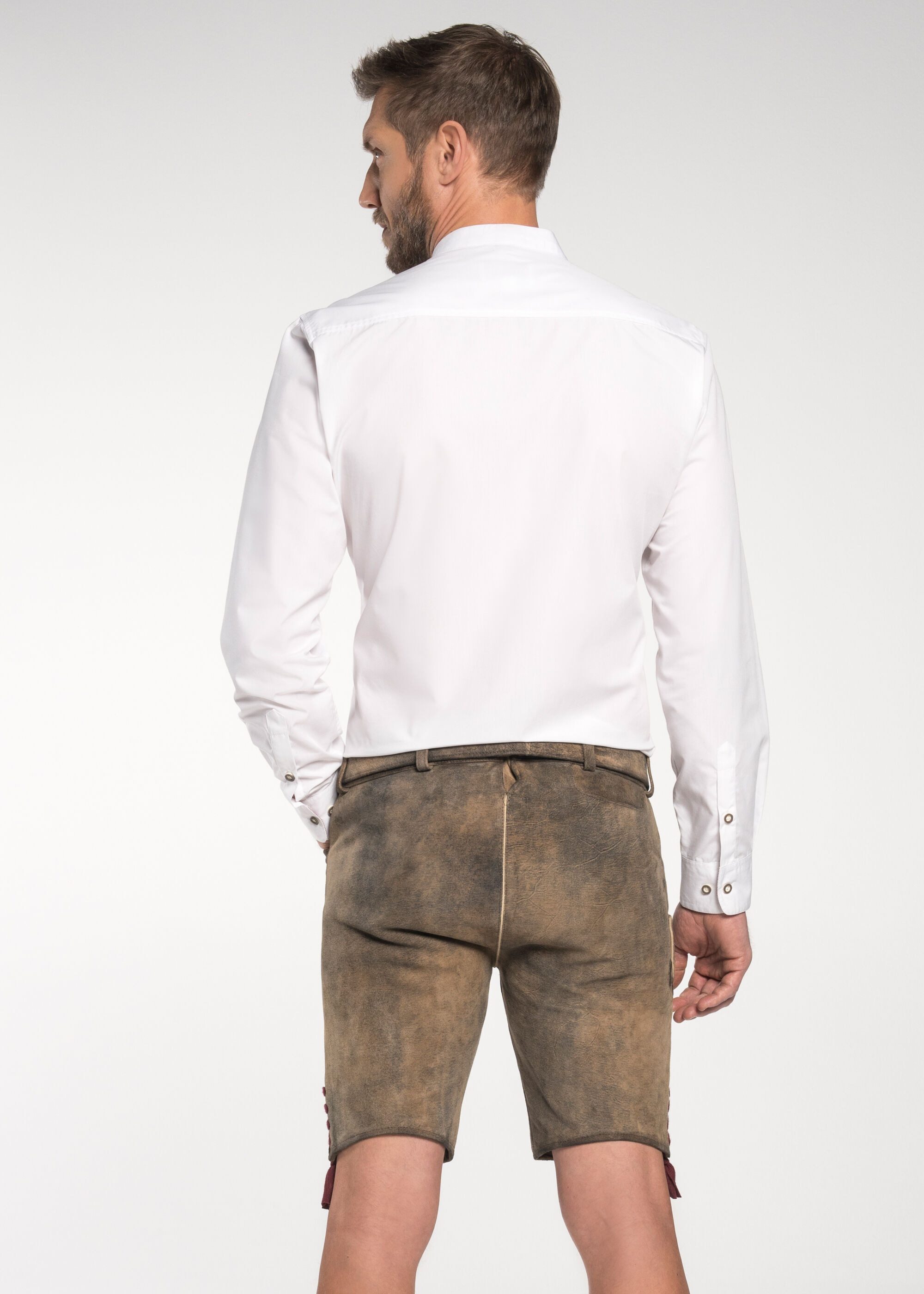 Spieth & Wensky Shorts Lederhose "FCB - Geisenfeld" mit Stickereien und edler Gürtelschnalle