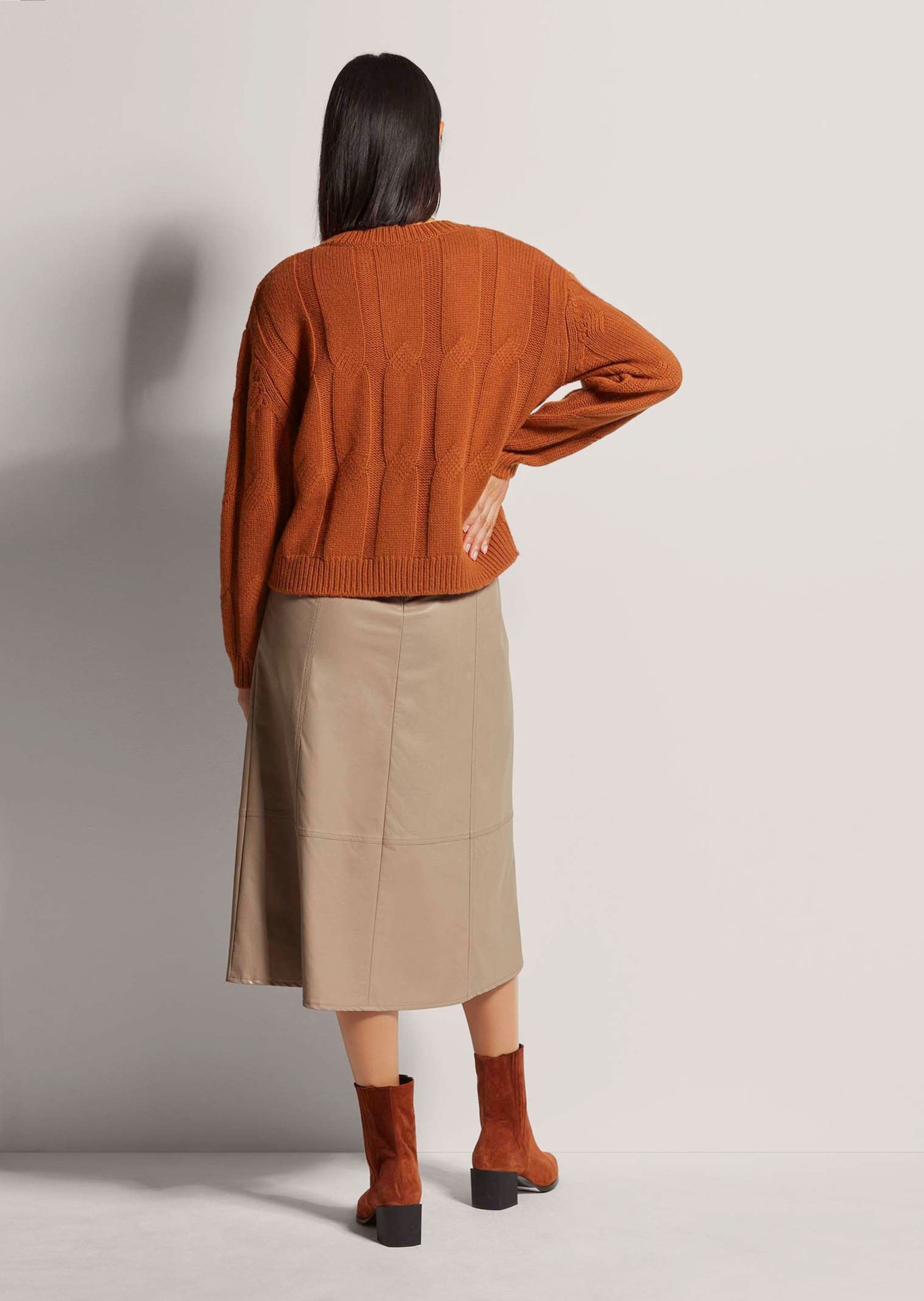 MADELEINE Strickpullover Kurzer Rollkragen-Pullover mit Zopfmuster