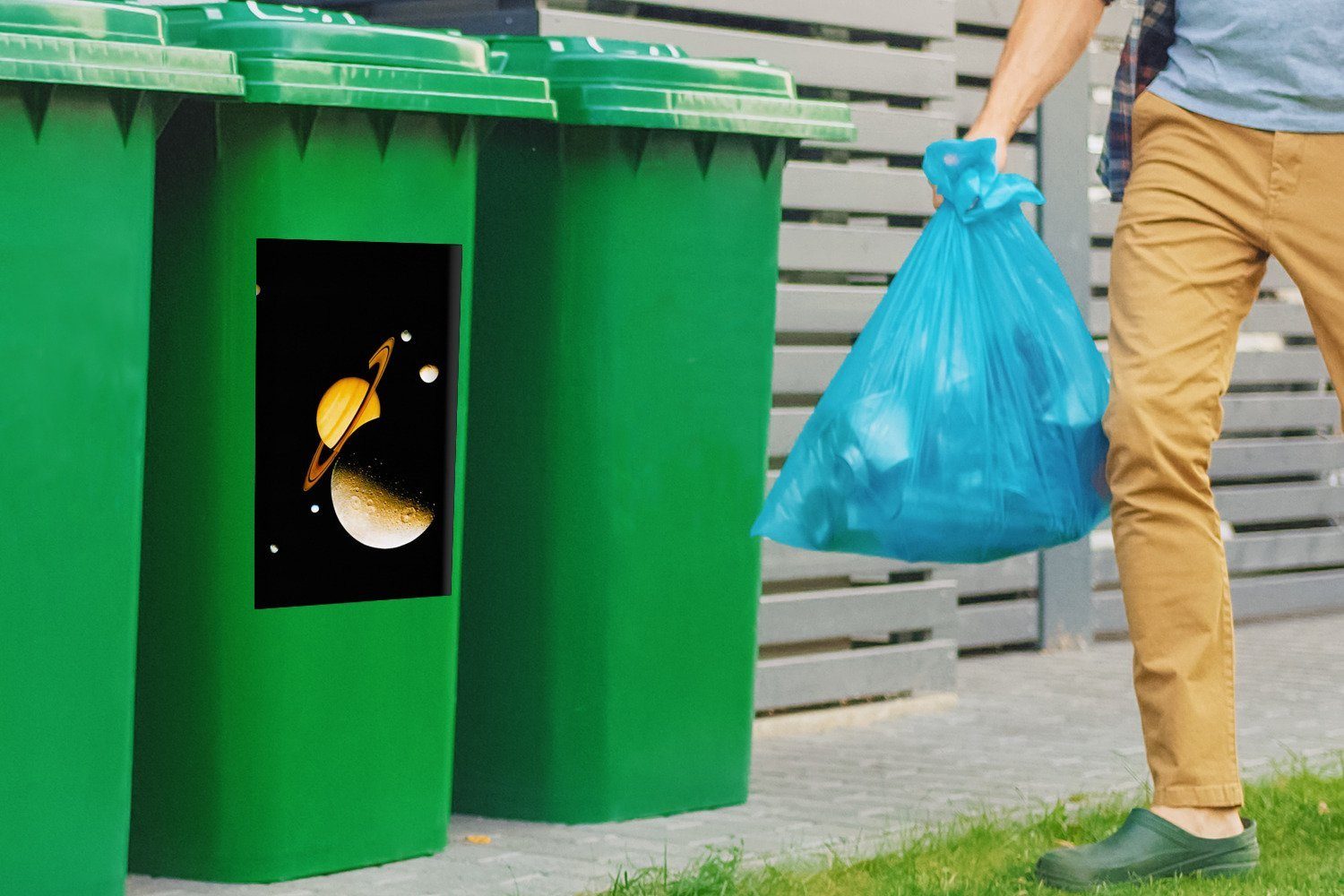 Monde Saturn Wandsticker Mülltonne, Abfalbehälter Container, MuchoWow seine Sticker, St), Mülleimer-aufkleber, (1 und