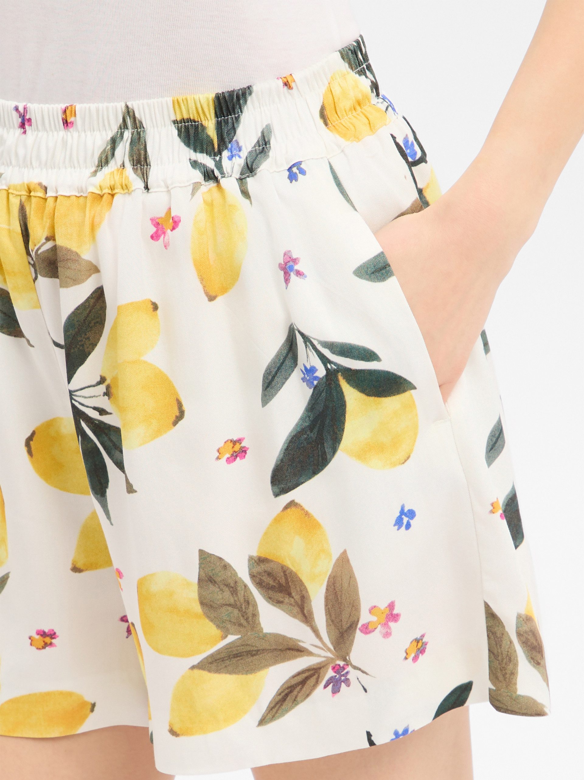 Marie Lund Shorts