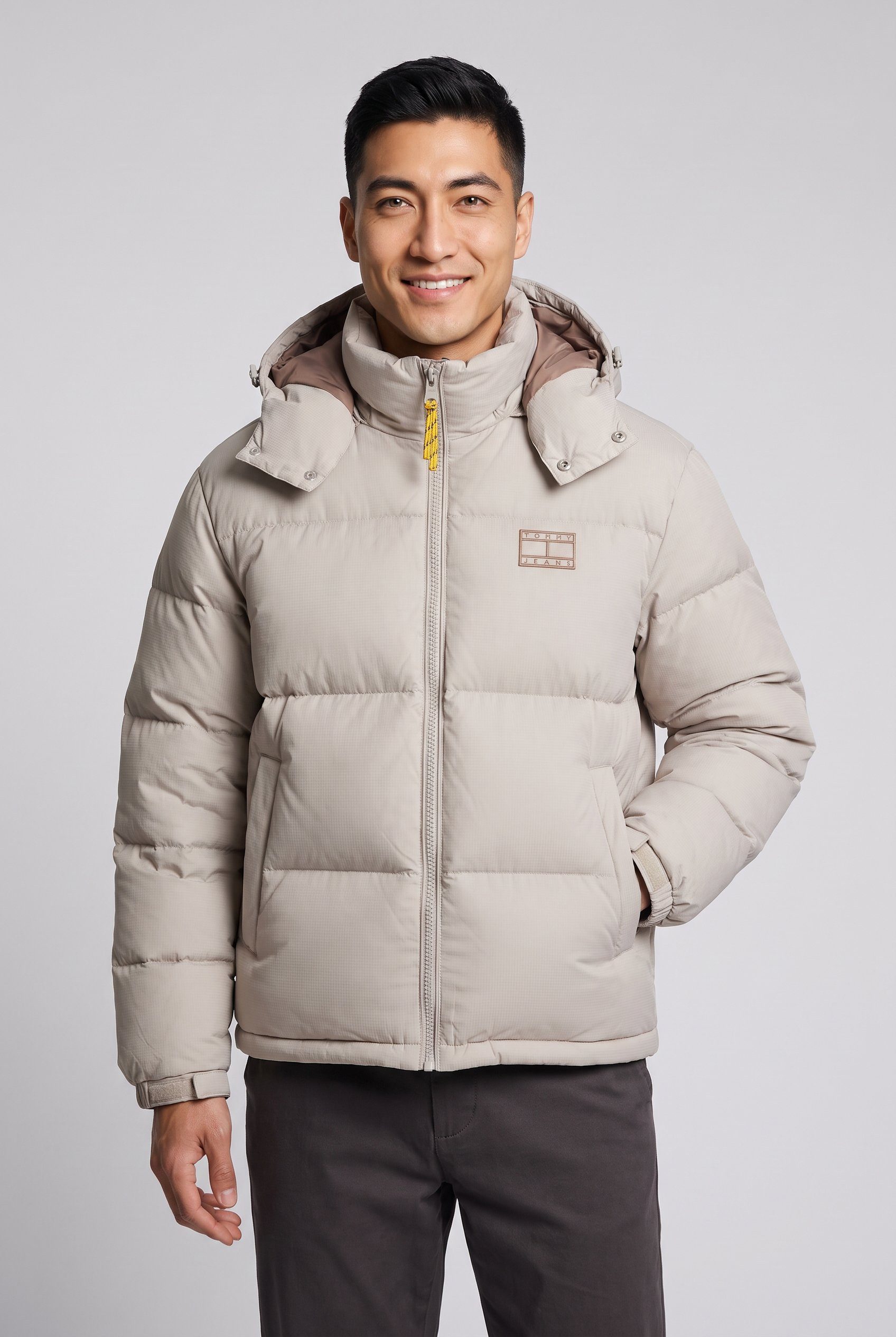 Tommy Jeans Steppjacke ALASKA DOWN PUFFER Daunenjacke Regular fit mit abnehmbarer Kapuze