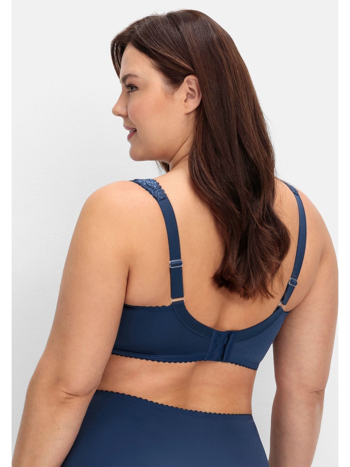 Sheego Bügelloser BH Große Größen in leicht glänzendem Material, mit Spitze