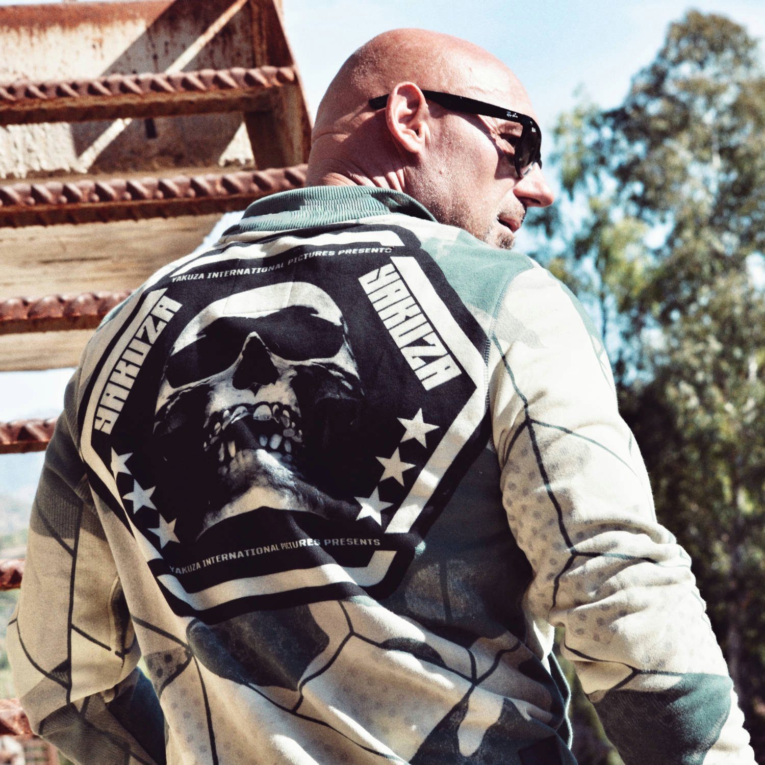 YAKUZA Sweatjacke Modern War