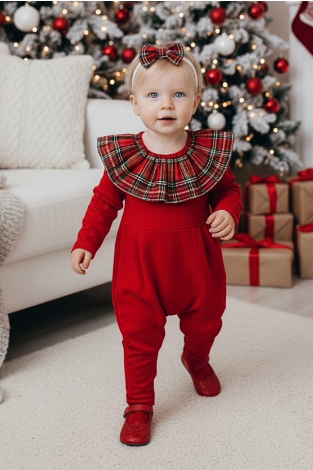 Parla Kids Strampler Strampler langarm im dunklem rot - mit Karomuster am Kragen