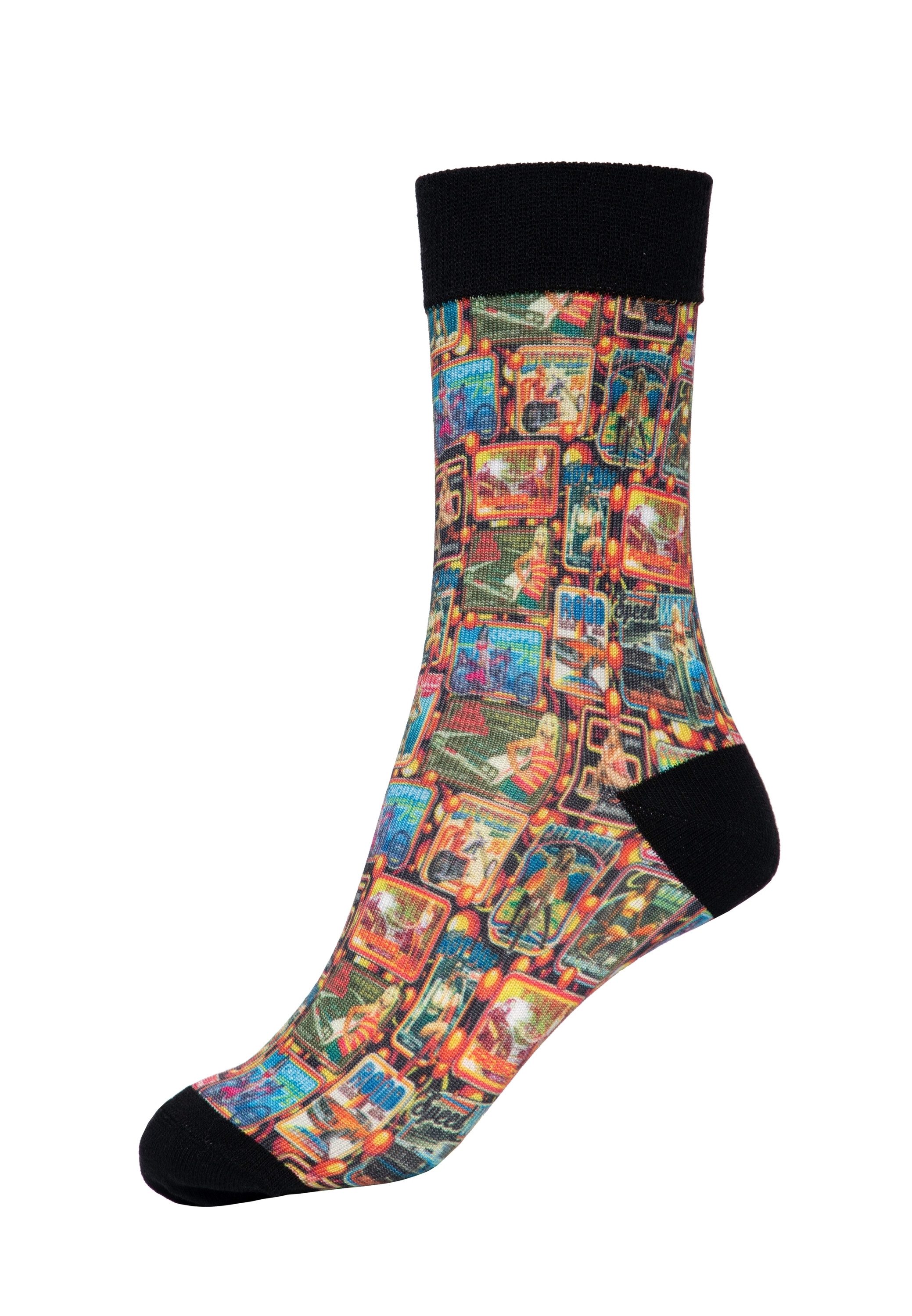 KingKerosin Socken Seventies mit retro Allover-Print