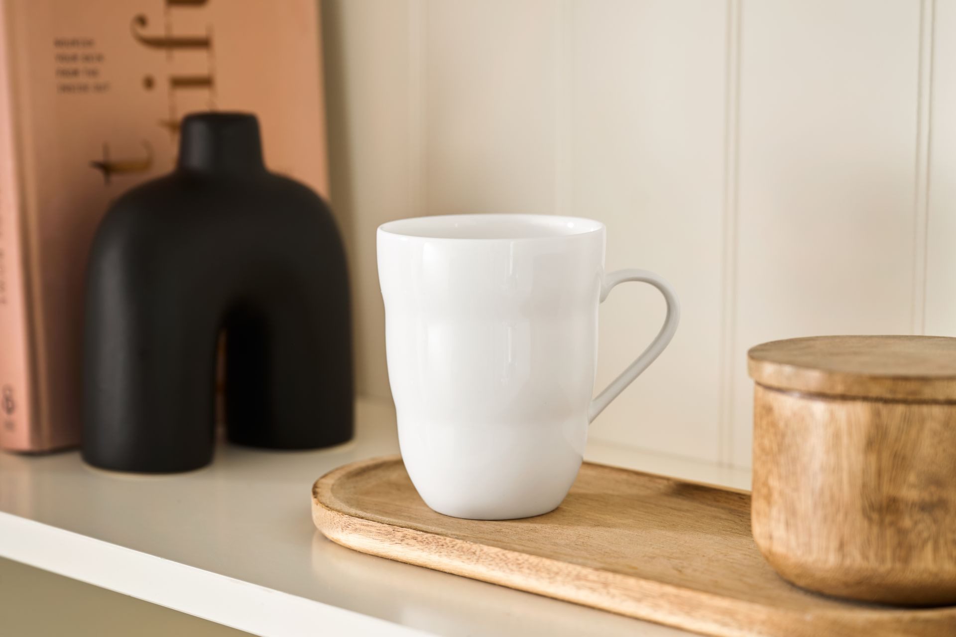LivingDesigns Becher Shinno Blume des Lebens 0,35 l, New Bone China Porzellan