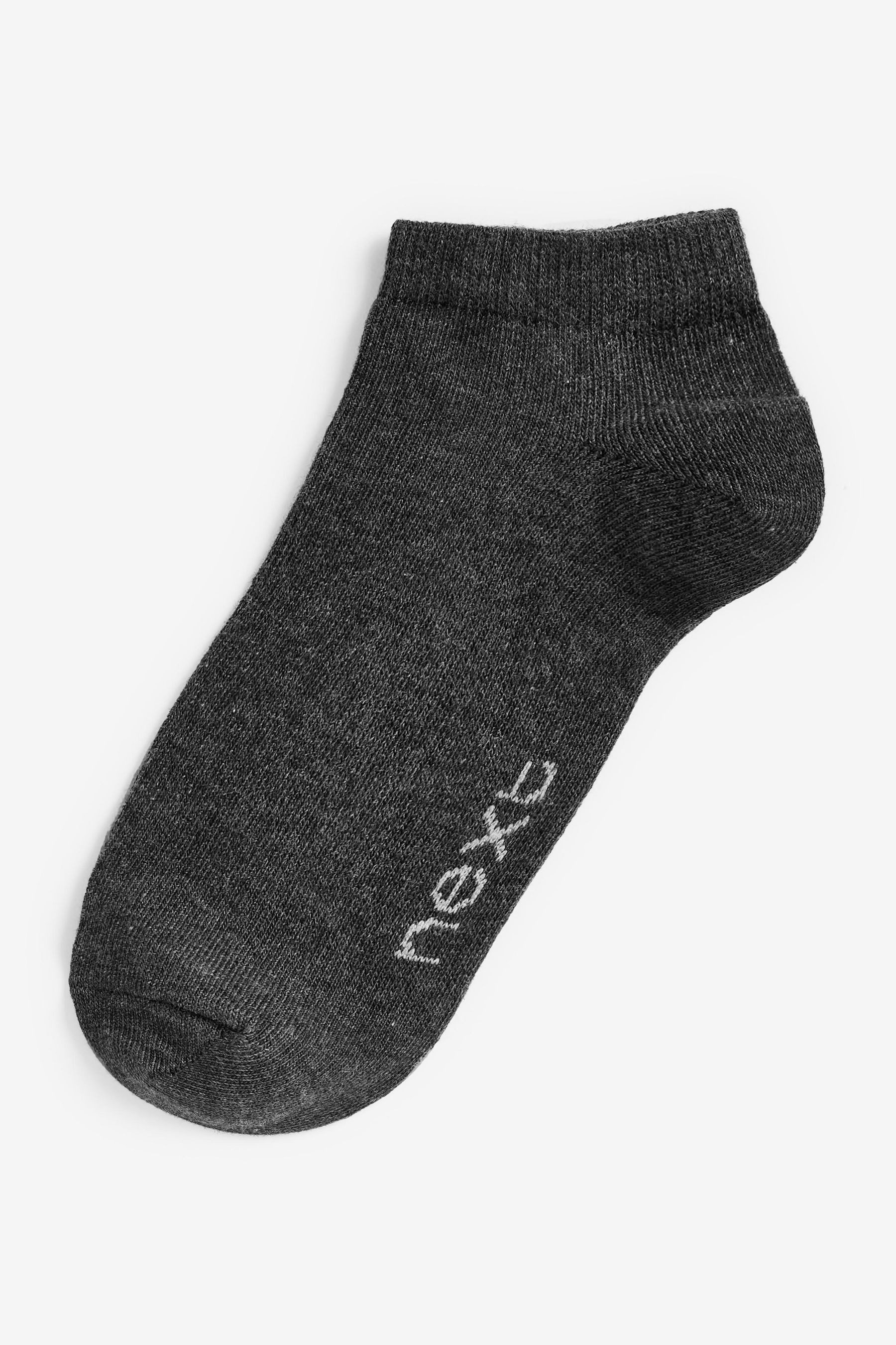 Next Basicsocken 7 x Sneaker-Socken mit hohem Baumwollanteil (7-Paar)