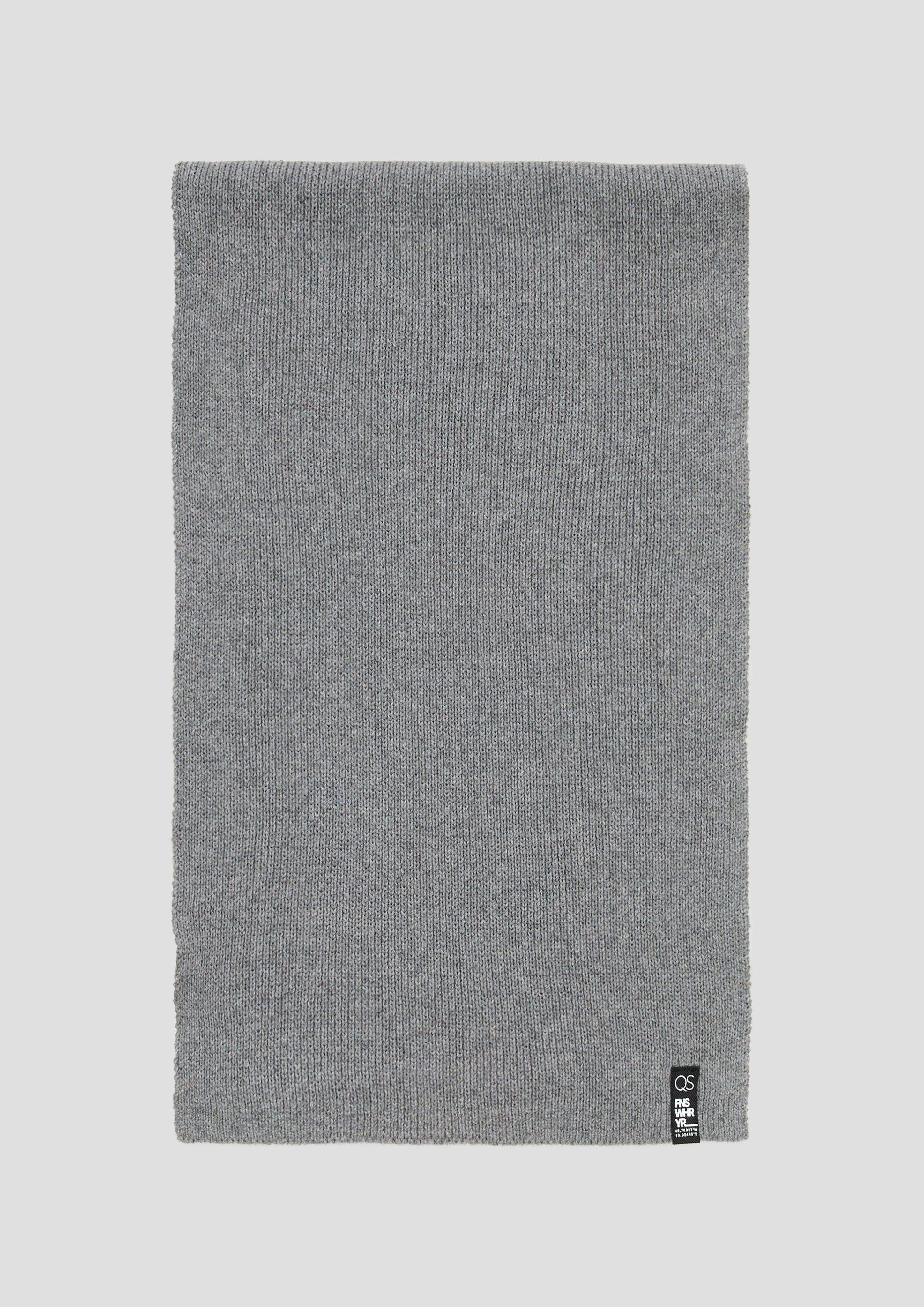 QS Schal Strickschal aus Baumwolle, Label-Patch