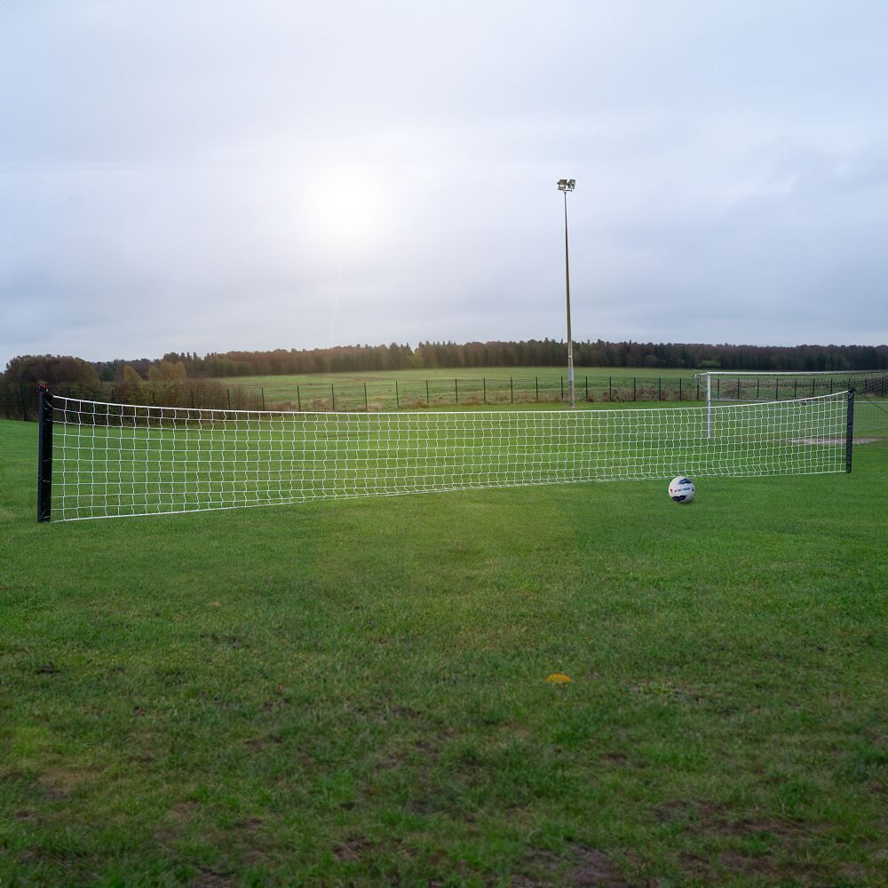 Liski Trainingshilfe Fußballtennisanlage, Ausführung nach den offiziellen Fußballtennis-Verbandsregeln
