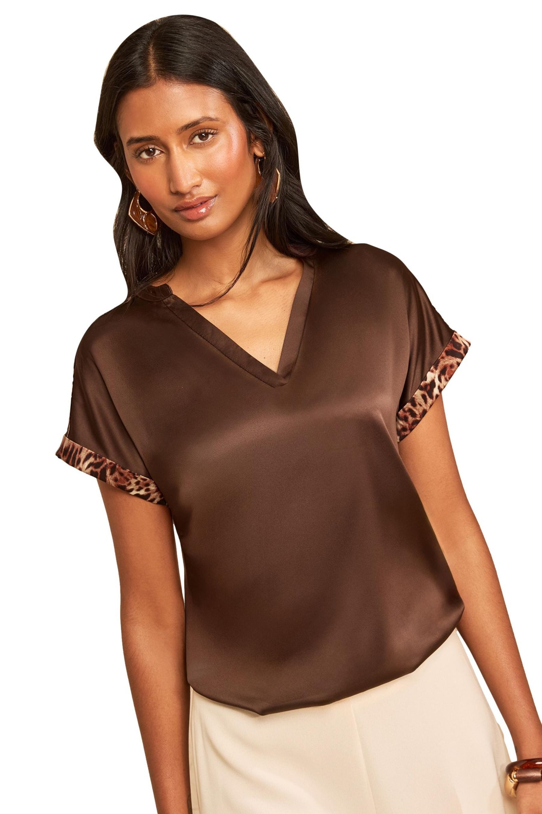 Love & Roses T-Shirt Love & Roses T-Shirt mit Satin-Front, Regular (1-tlg)