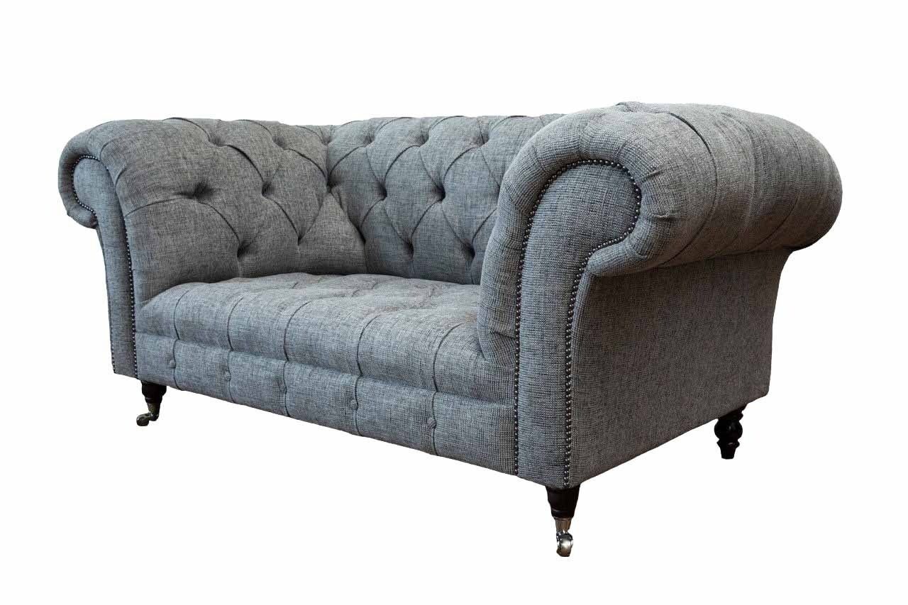 JVmoebel Sofa Luxus 2 Sitzer Couch Polster Sofa Stoff Grau Couchen Chesterfield Neu, Made In Europe