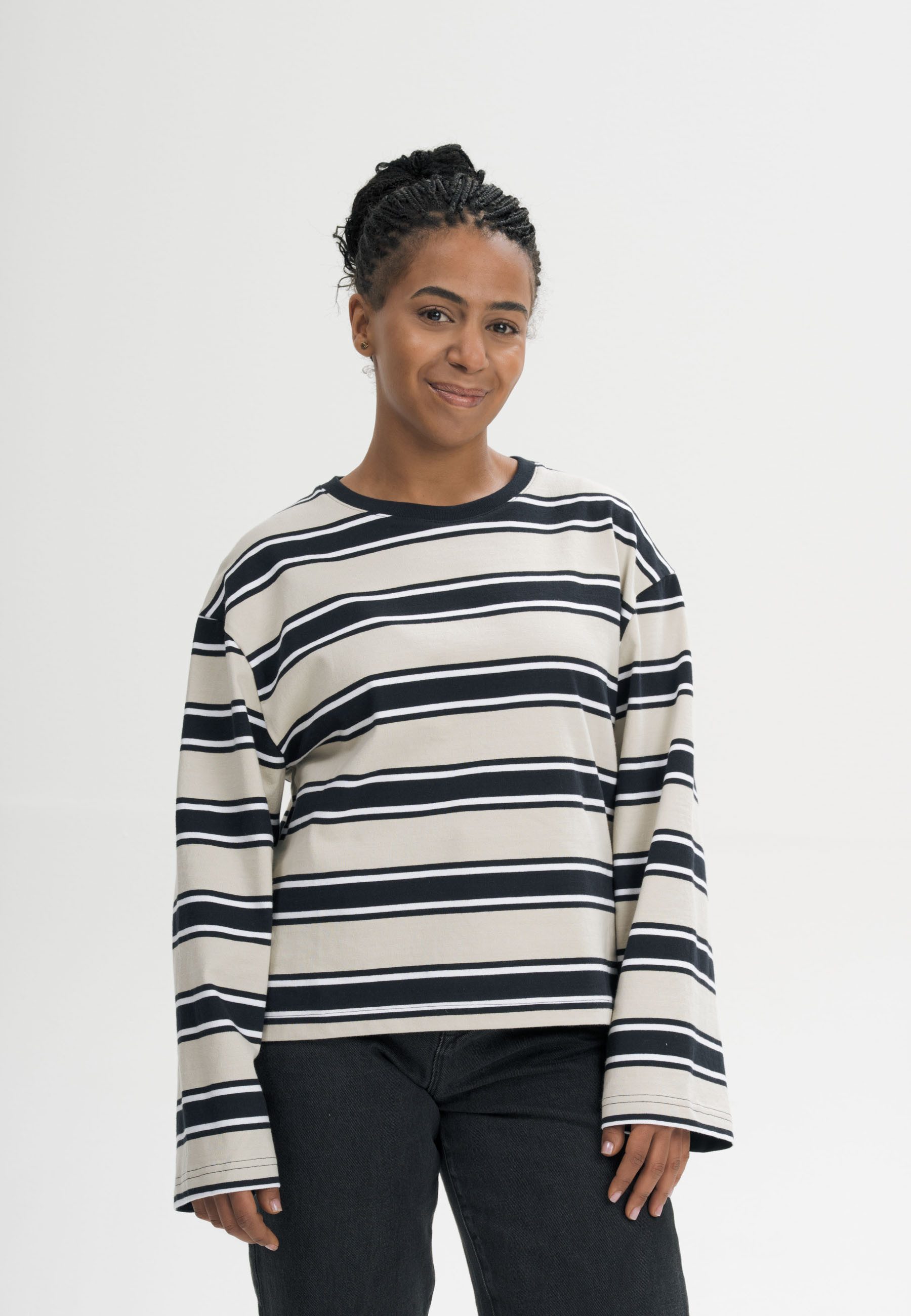 MELA Langarmshirt Oversized Langarmshirt schwer Style SANGEETHA Überschnittene Schultern und weite Ärmel
