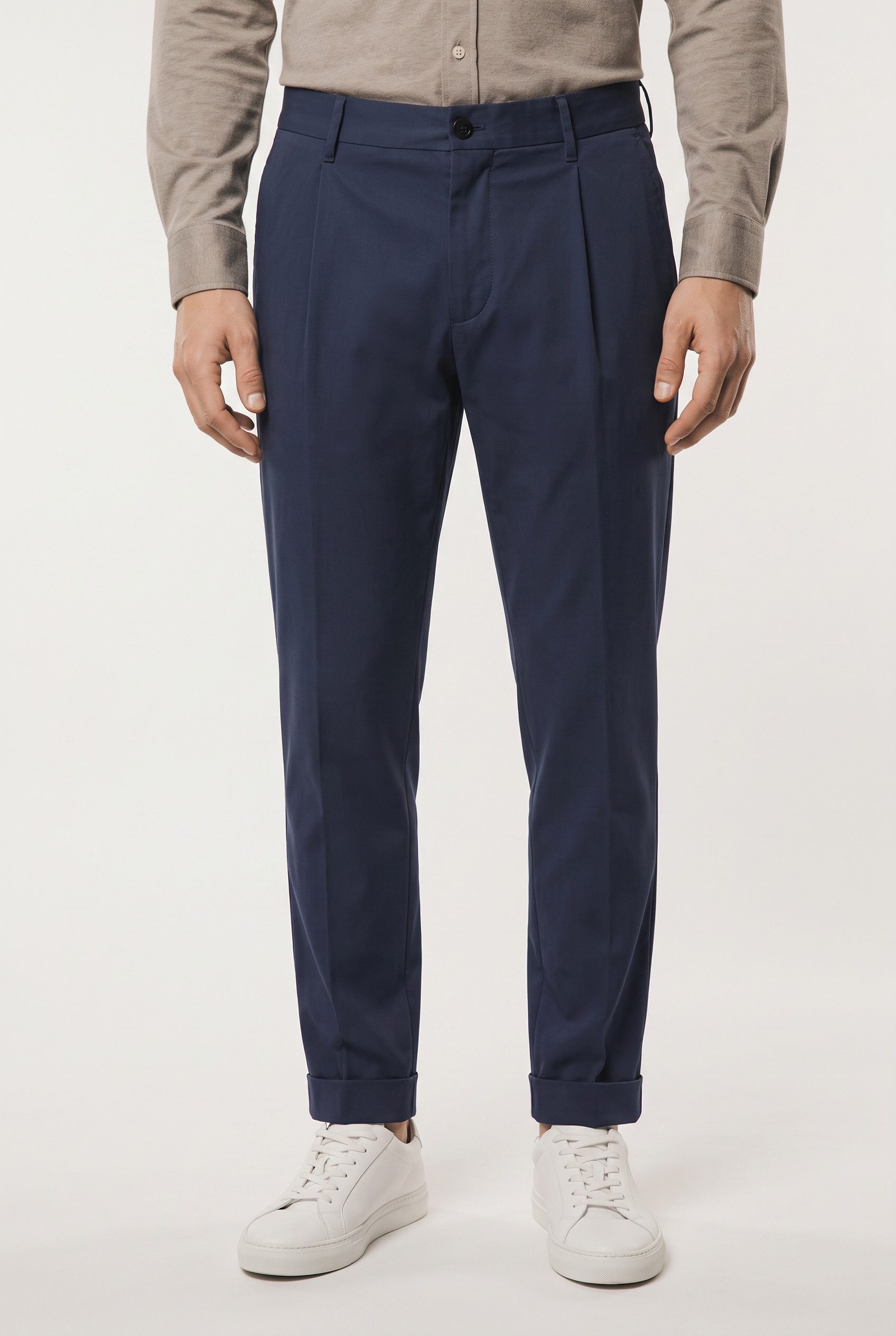 Strellson Bundfaltenhose Louis Relaxed Fit Everyday Business Pants mit geradem Bein, Pflegeleicht