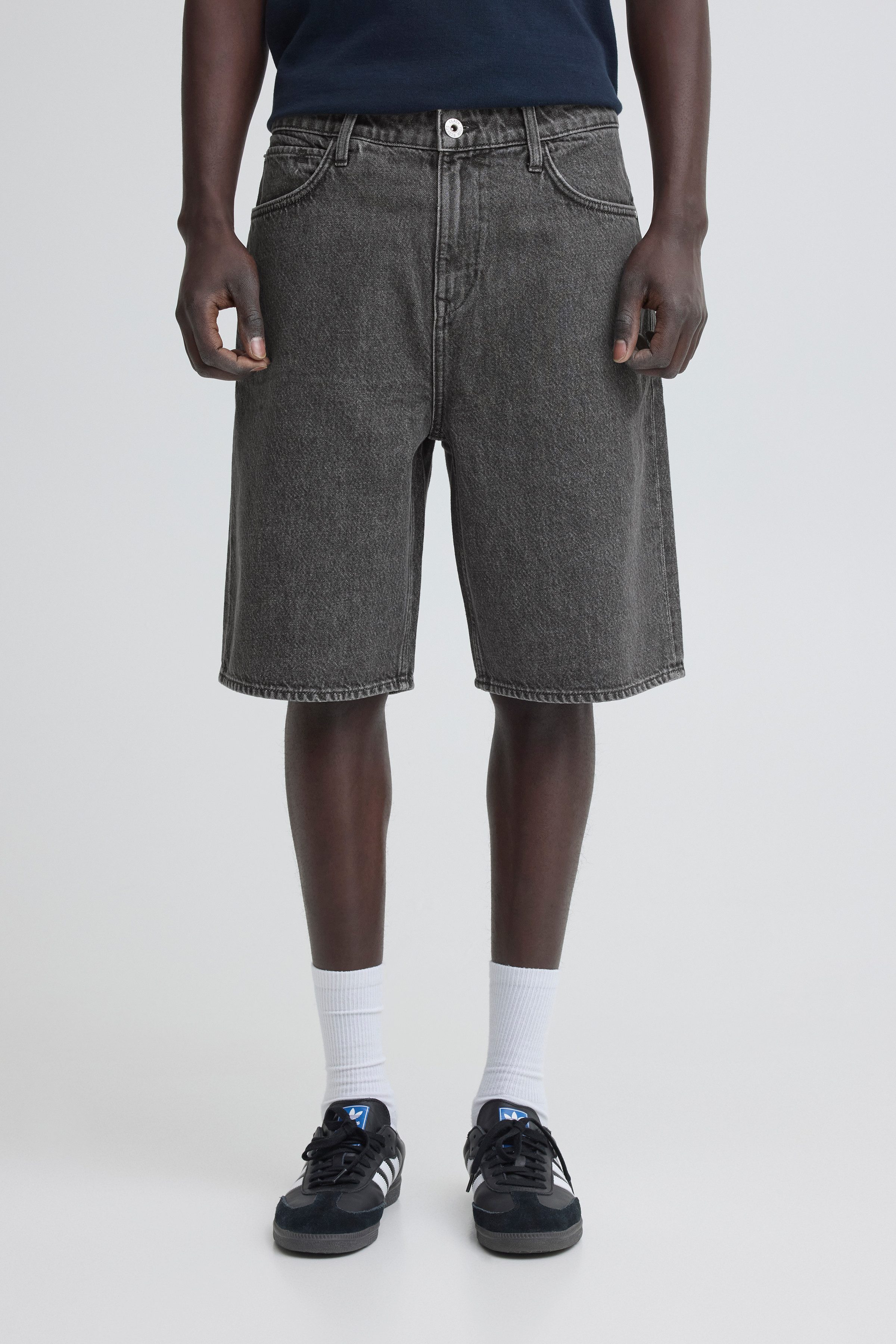 Blend Jeansbermudas BHBREEZE LOOSE DENIMSHORTS Loose Fit, knielange Schnittform, aus Baumwolle