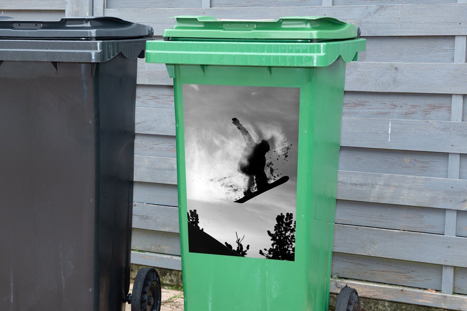 nimmt der schwarz MuchoWow Container, und St), Ein Abfalbehälter den - (1 Sticker, Snowboarder mit in Luft Mülleimer-aufkleber, Mülltonne, hängt Wandsticker Schnee