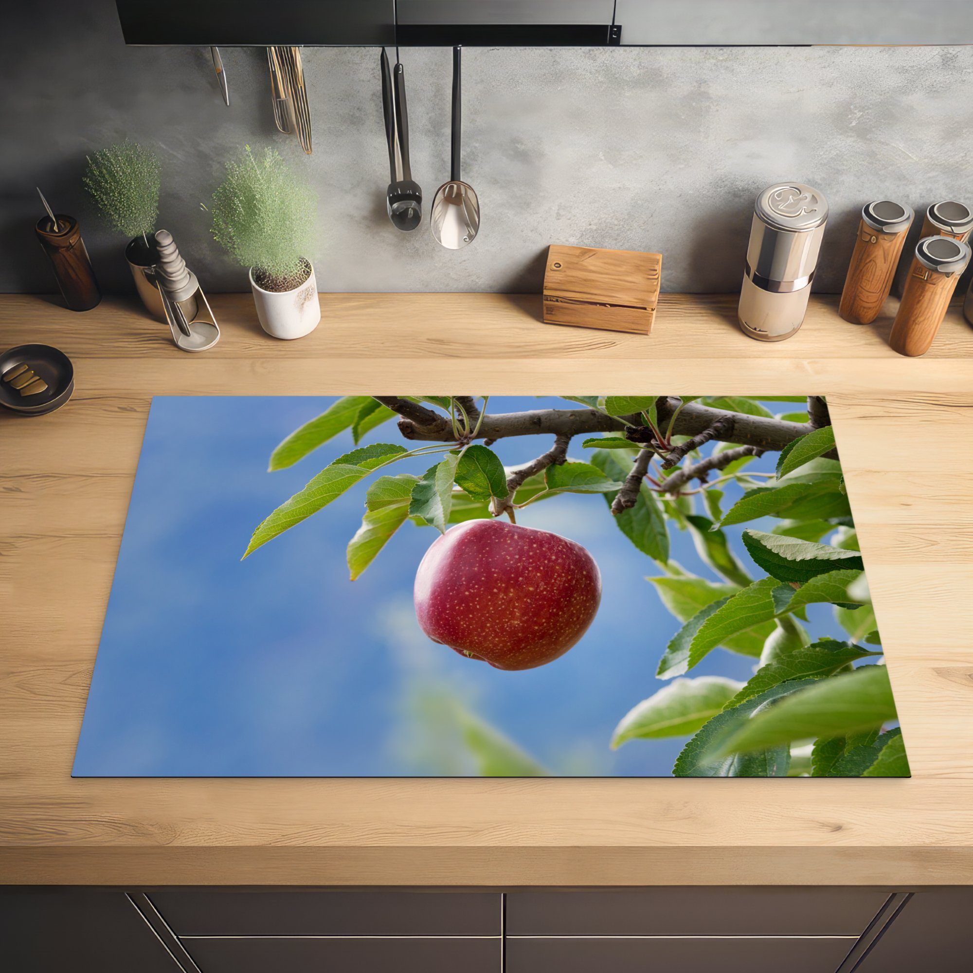 cm, Obst - (1 Apfel Ceranfeldabdeckung Vinyl, für die Herdblende-/Abdeckplatte MuchoWow tlg), Schutz 81x52 Baum, Induktionskochfeld küche, -