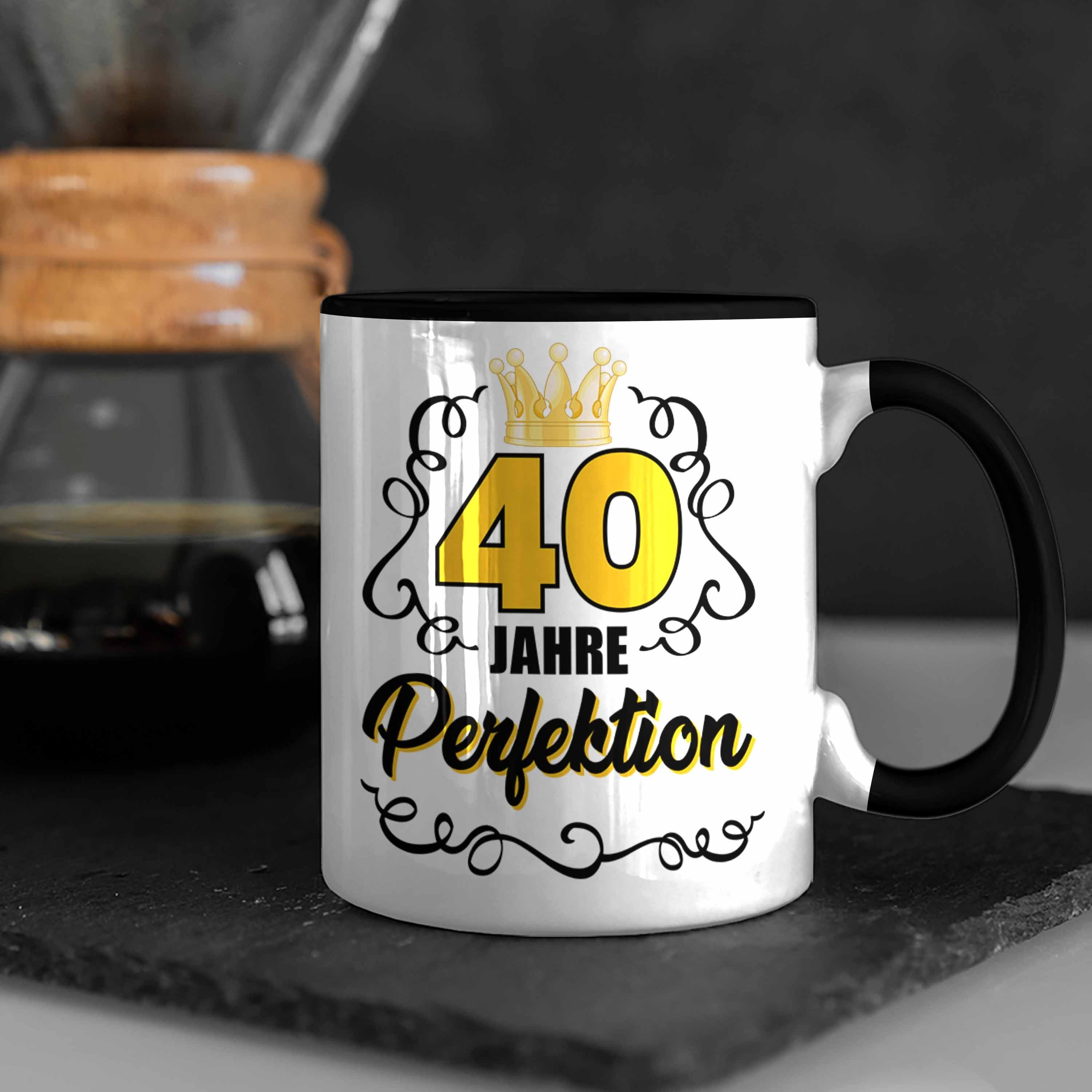 Trendation Tasse Trendation Geburtstag Schwarz Spruch 40. Perfektion - Geburtstag Tasse Geschenkidee 40er Frauen Geschenk