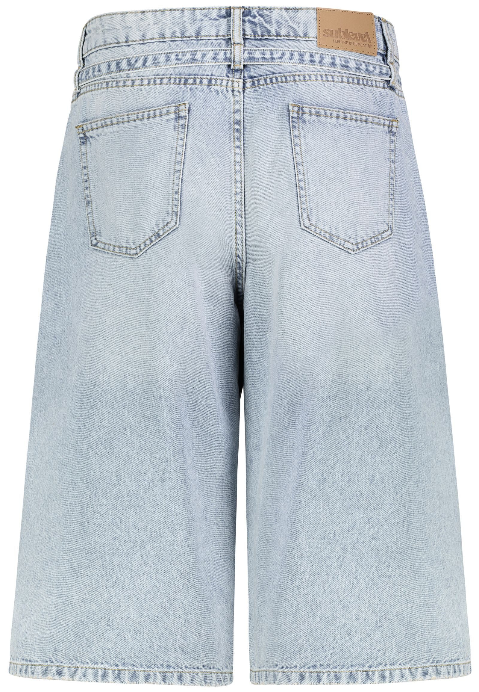 AUTHENTIC STYLE Shorts