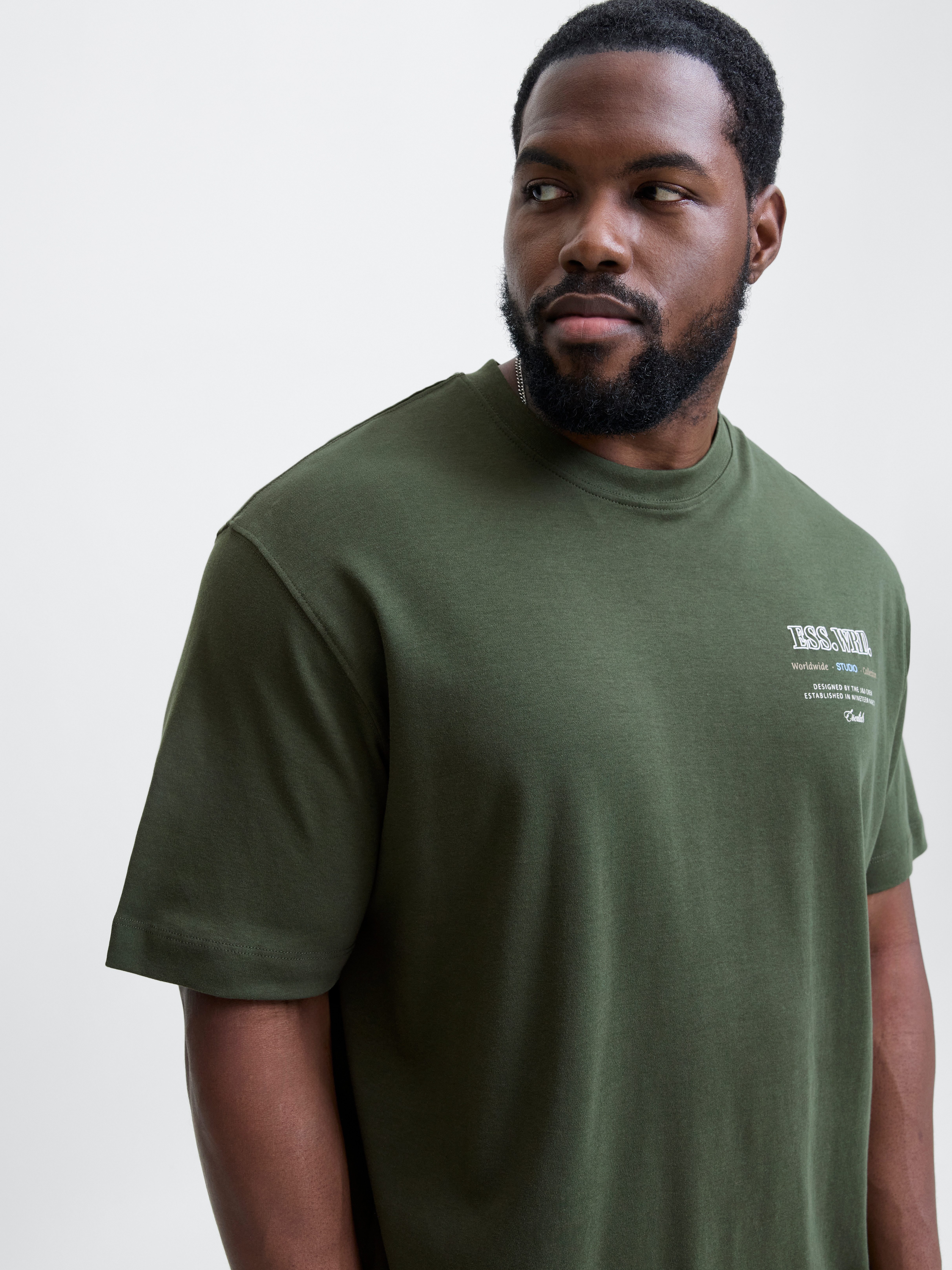 Jack & Jones PlusSize T-Shirt JJEURBAN EDGE STUDIO TEE SS SN PLS mit Logobranding