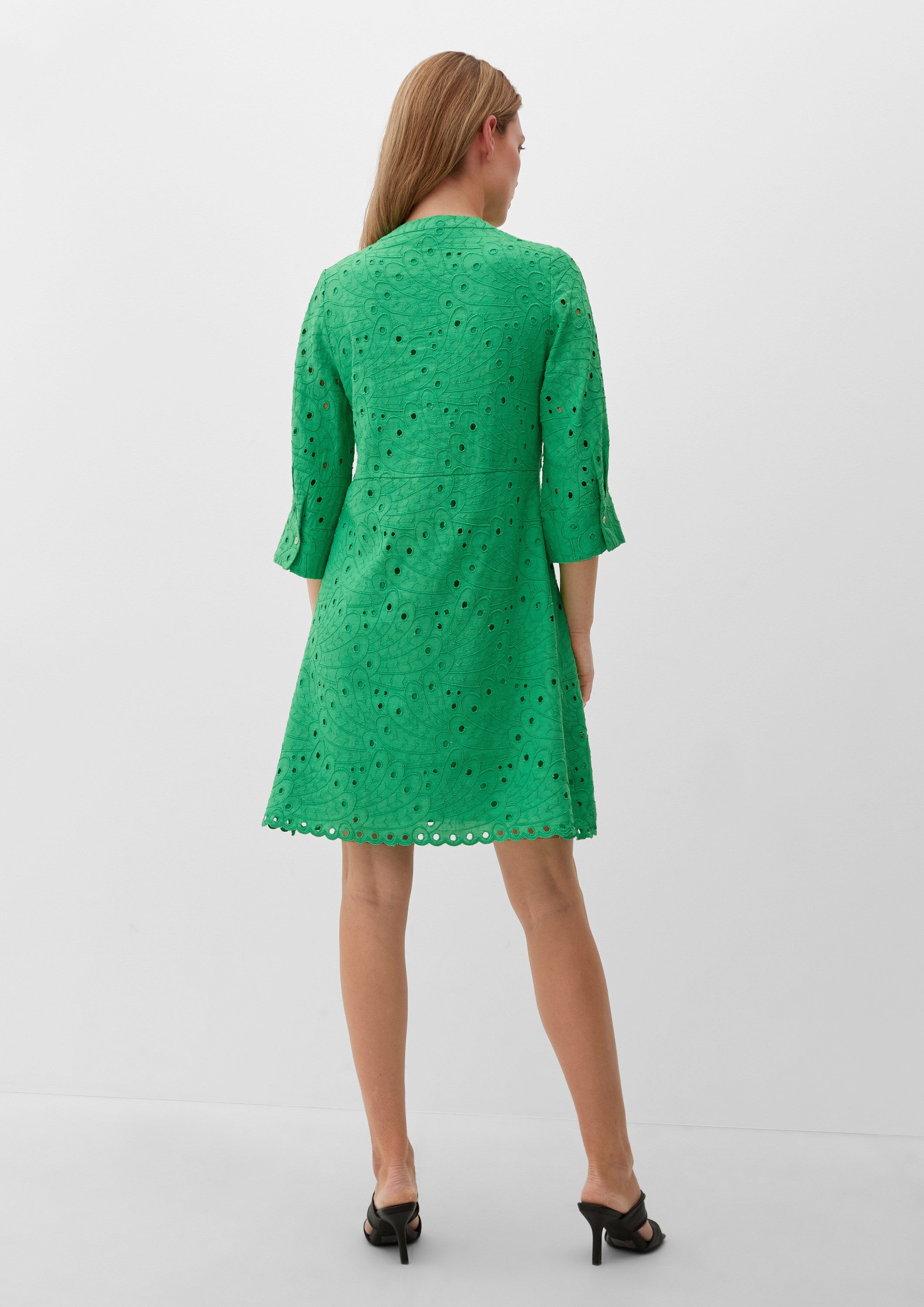 s.Oliver Minikleid Kleid Kleid aus Broderie Anglaise