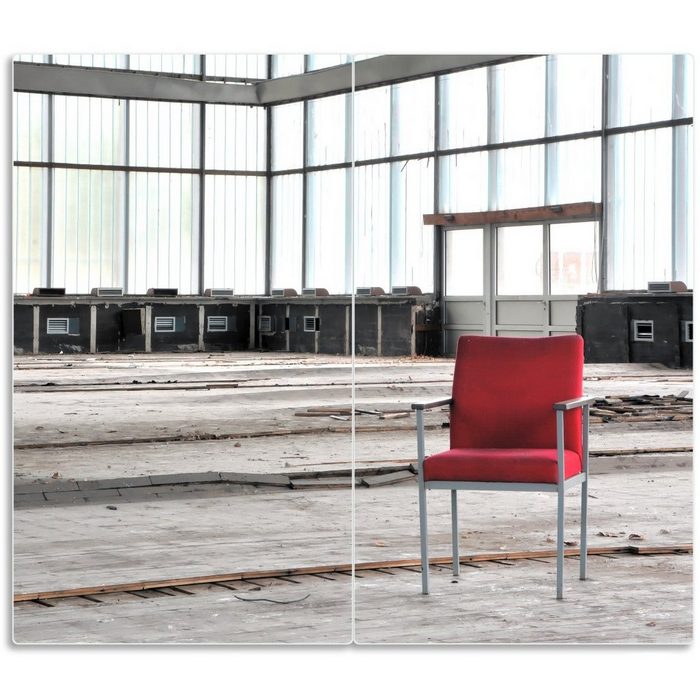 Wallario Herd-Abdeckplatte Stille und Leere - ein einsamer roter Stuhl in einer alten Halle ESG-Sicherheitsglas (Glasplatte 2 tlg. inkl. 5mm Noppen) verschiedene Größen