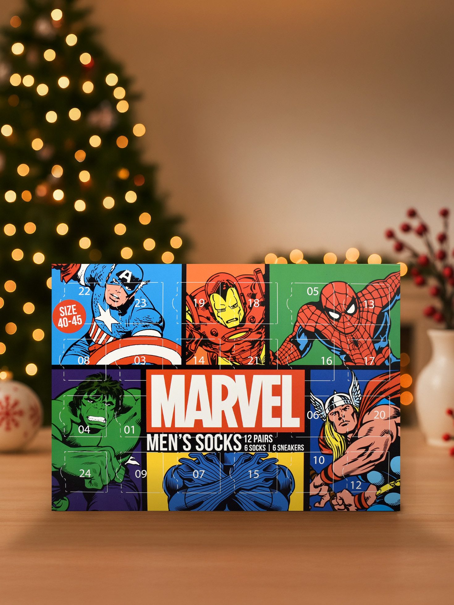 United Labels® Adventskalender Marvel Socken Adventskalender mit 12 Paar Socken kurz und lang