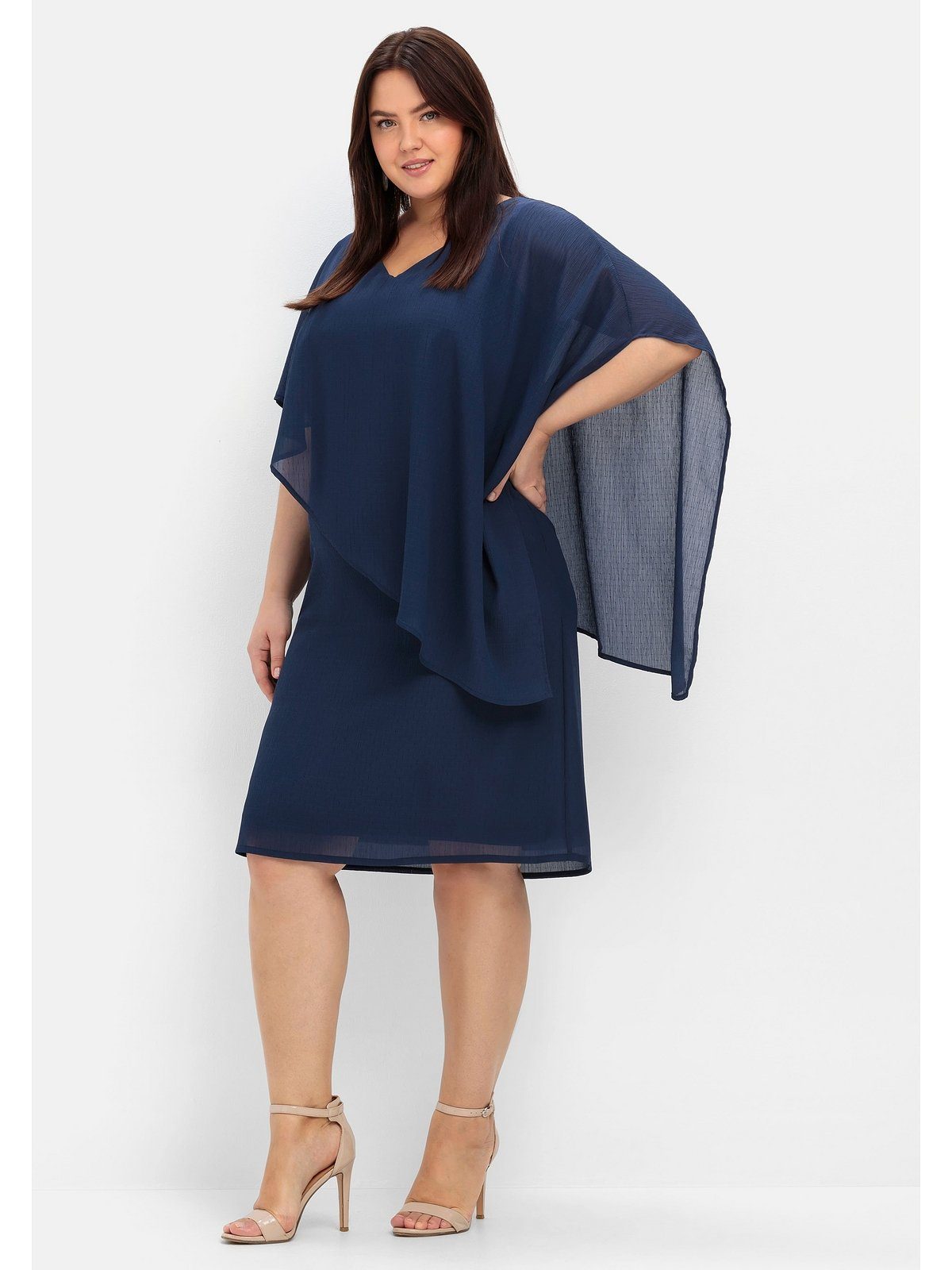 marine asymetrischem mit Größen Sheego Cocktailkleid Große Cape