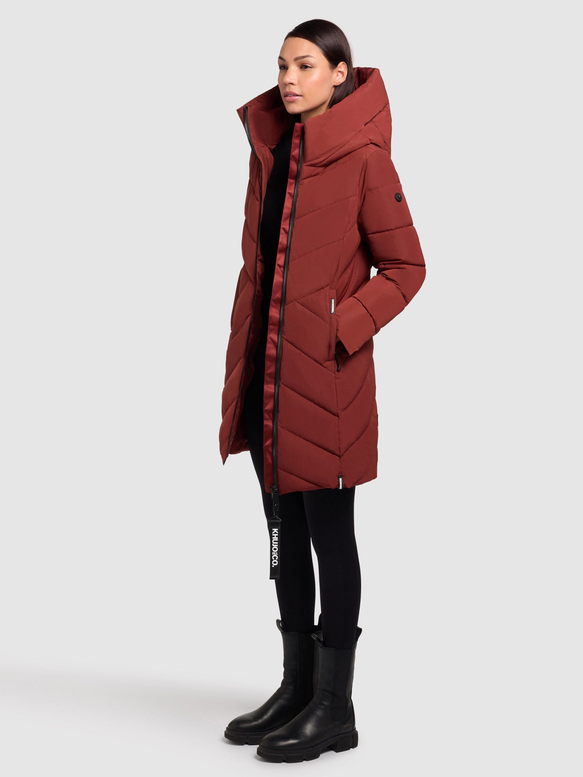 khujo Steppmantel DARKA2 aus Polyester und Nylon, lockerer Schnitt, mit Eingrifftaschen