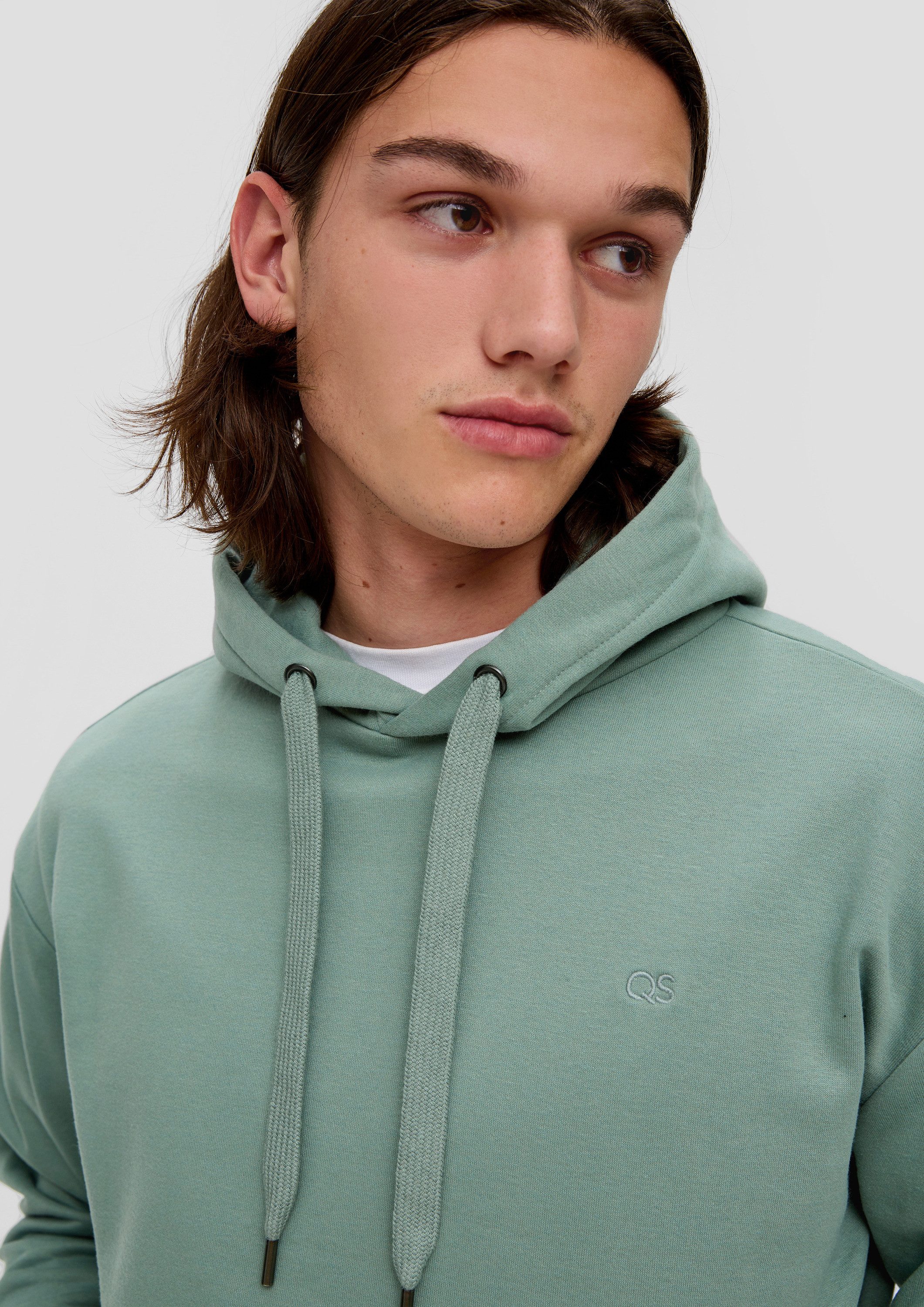 QS Sweatshirt Sweatshirt Kapuzen-Sweatshirt mit Logostickerei