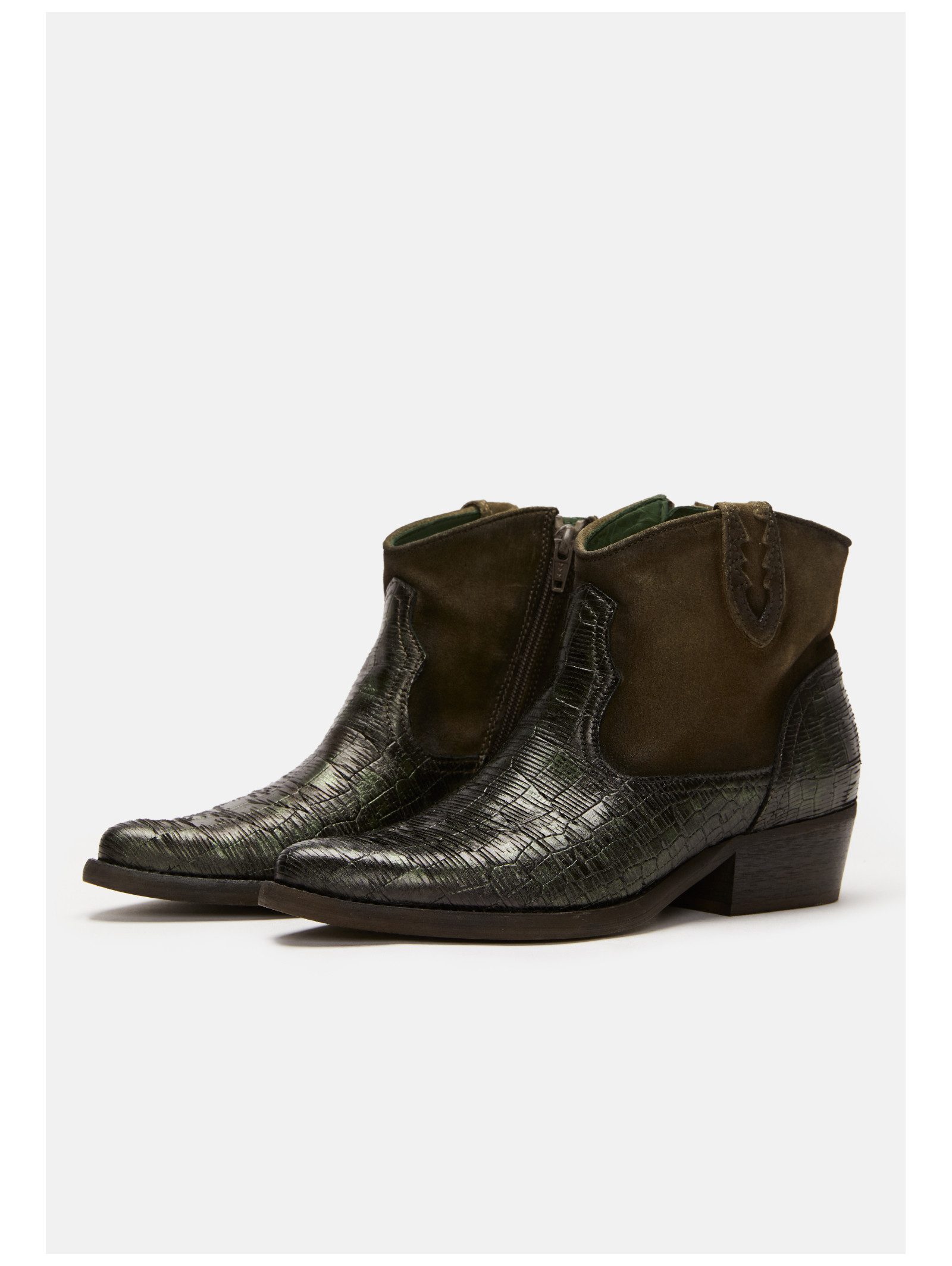 Felmini Stiefelette Leder . Cowboy Stiefelette