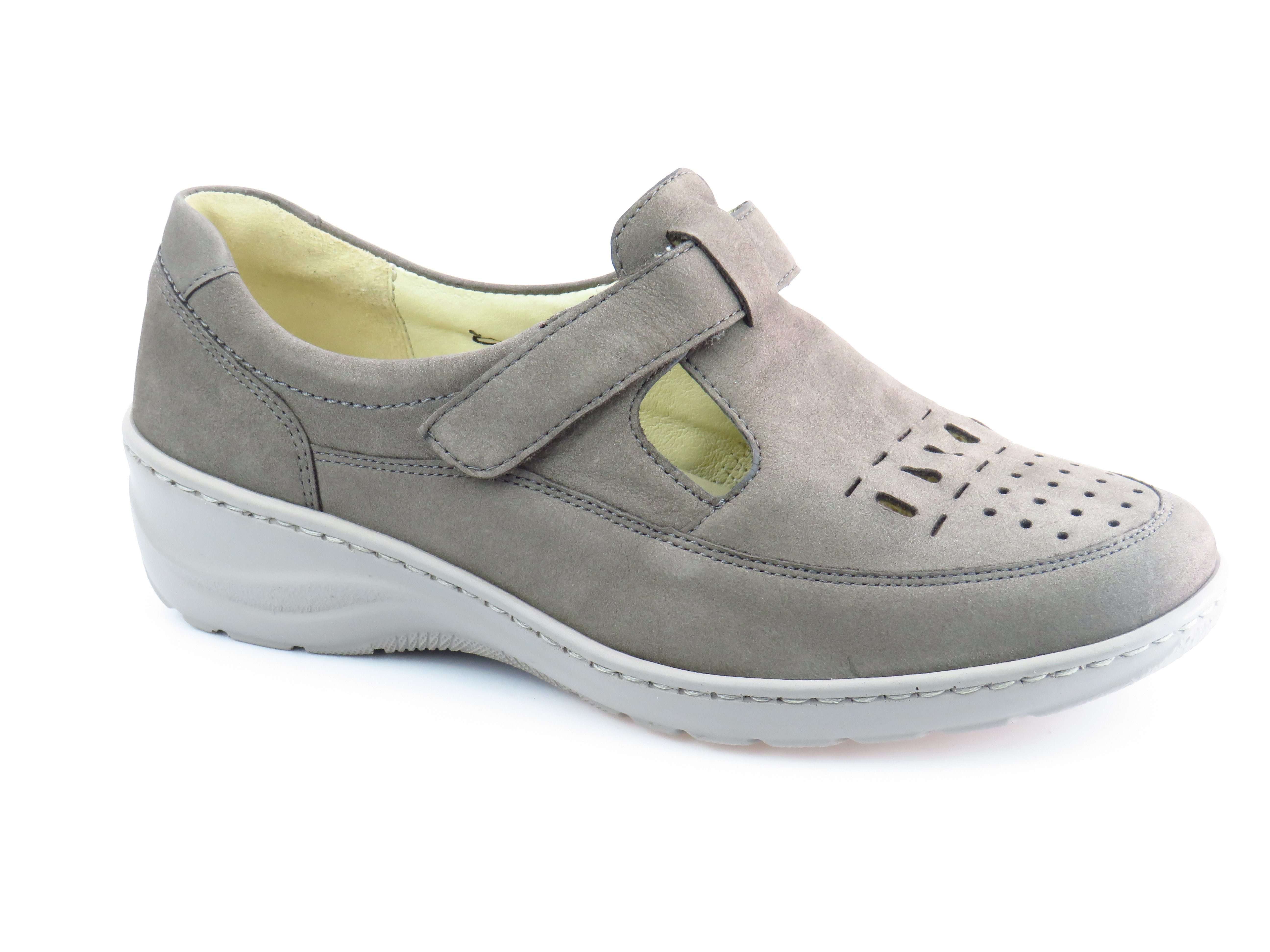 monic Slipper