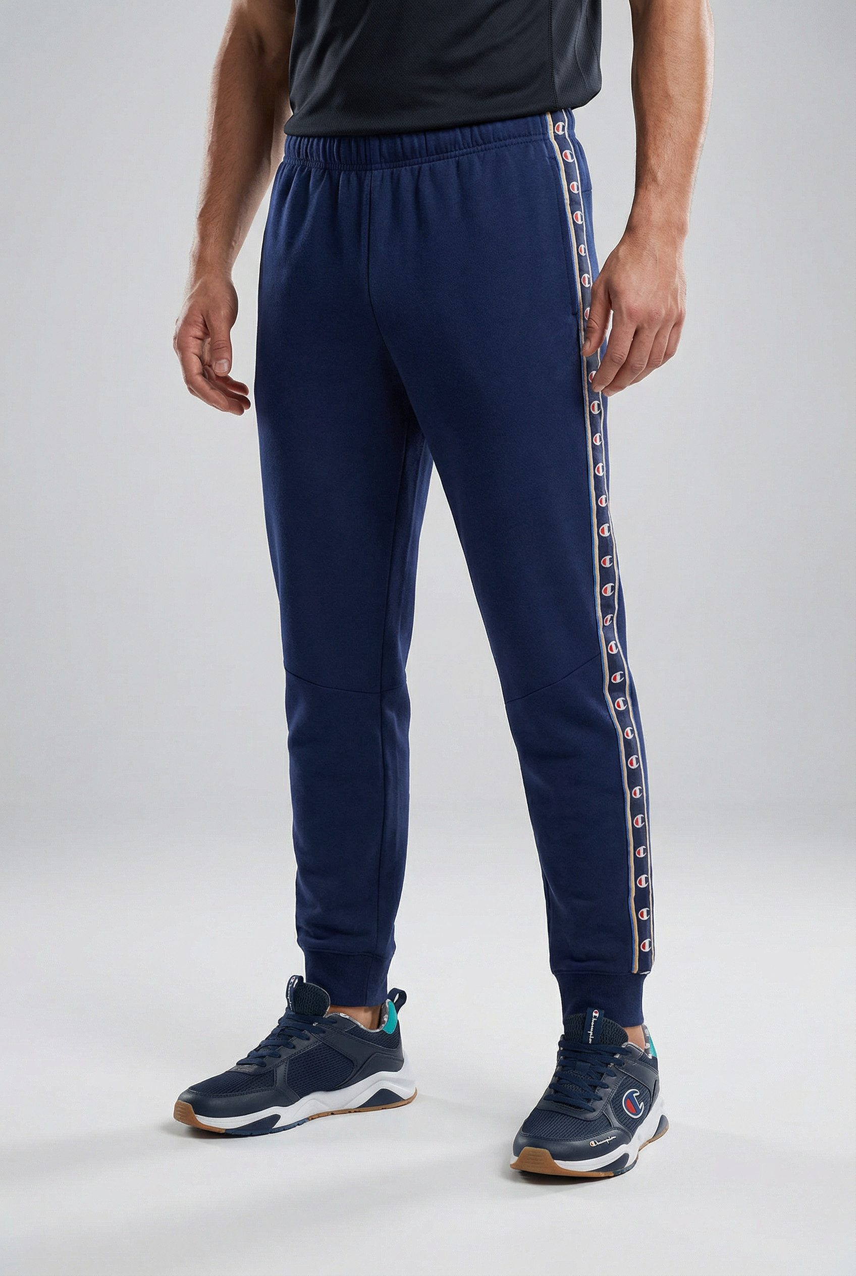 Champion Jogginghose Sports-inspired Interlock Rib Cuff Pants with Tape detailing ohne Verschluss, mit Rippbündchen am Beinabschluss, Ansicht 1