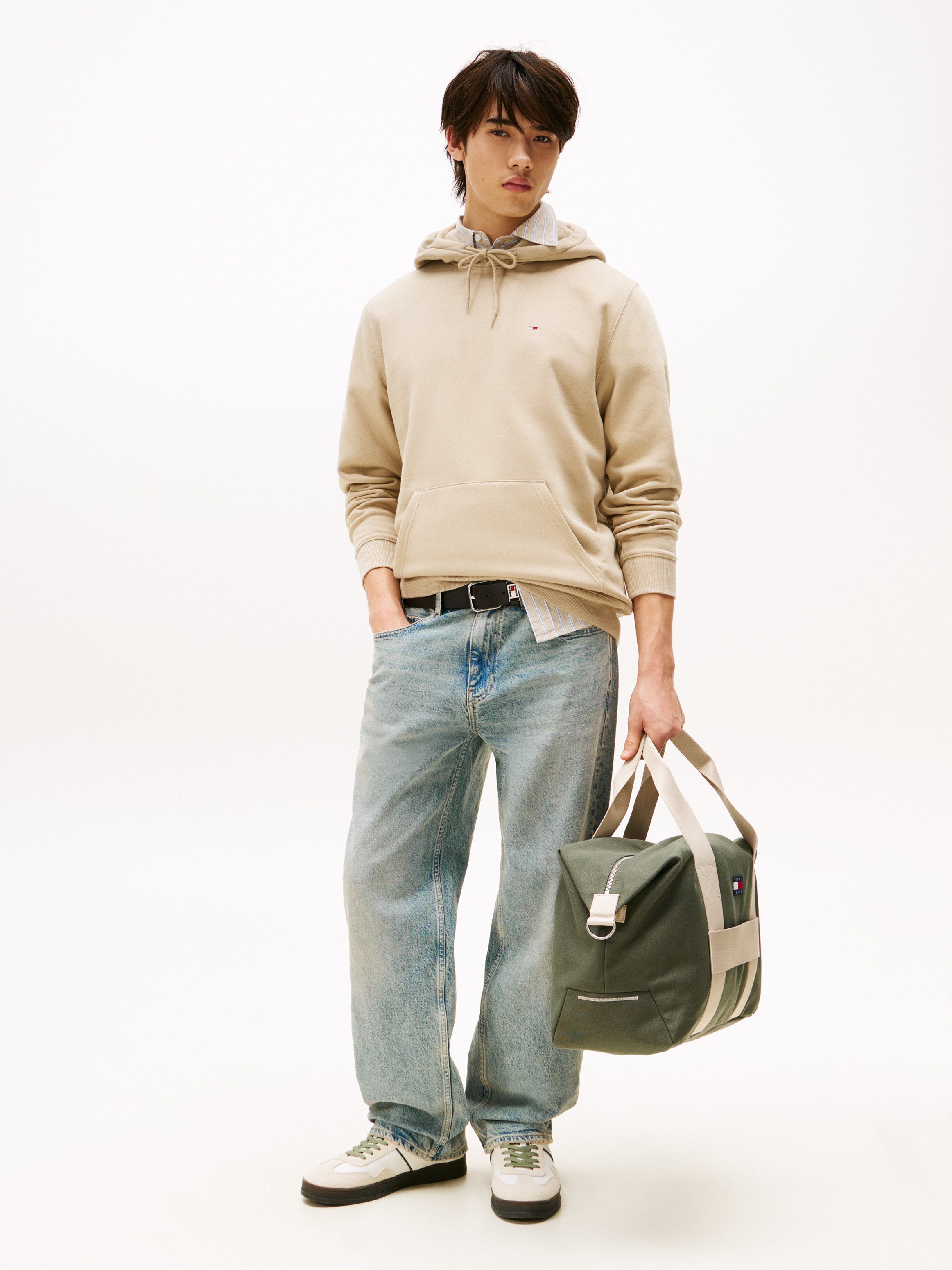 Tommy Jeans Sweatshirt TJM REG S FLAG HOODIE mit bestickten Markenlogo auf günstig online kaufen