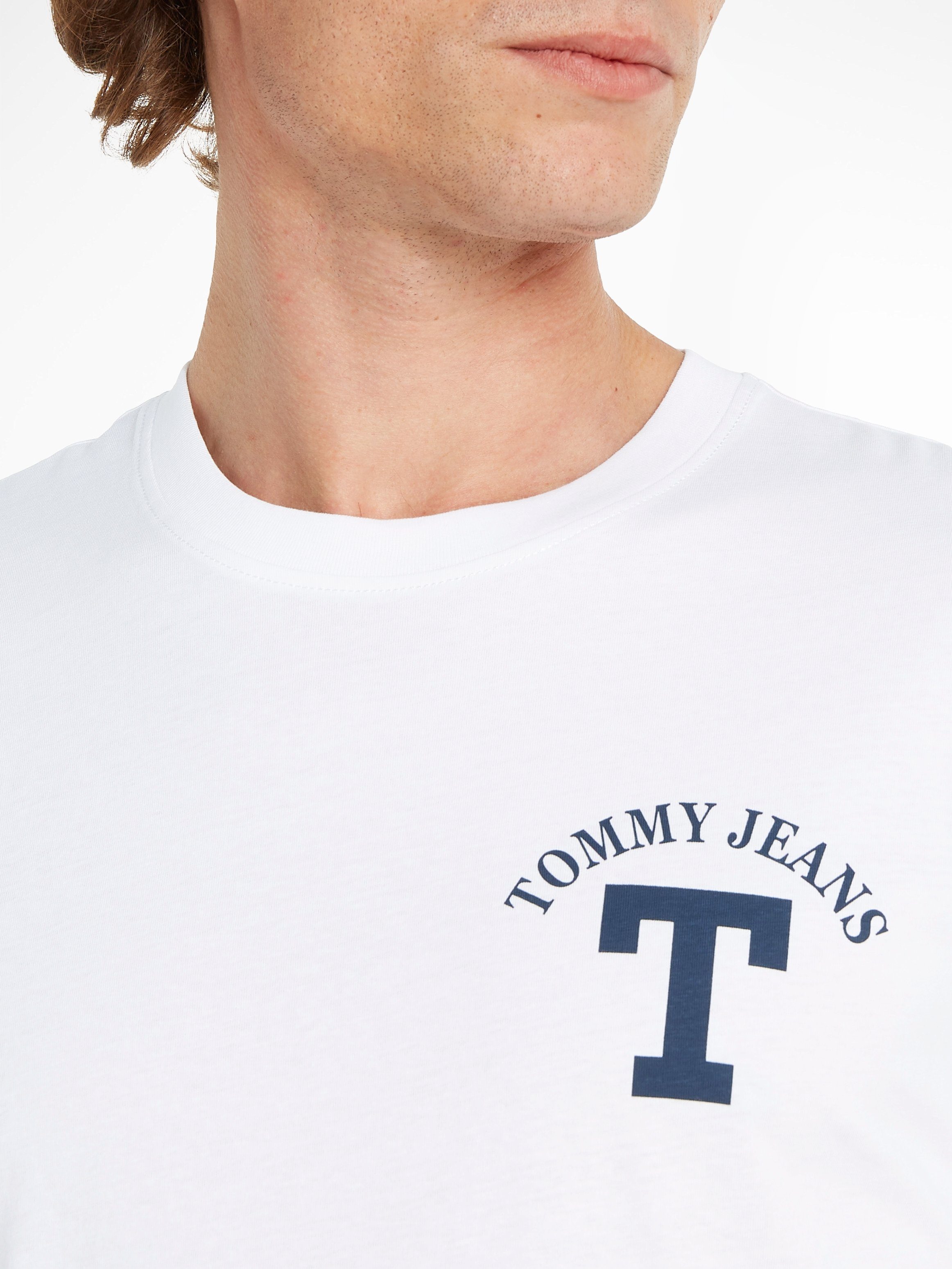 Jeans CURVED LETTERMAN White Tommy T-Shirt REG TJM TEE