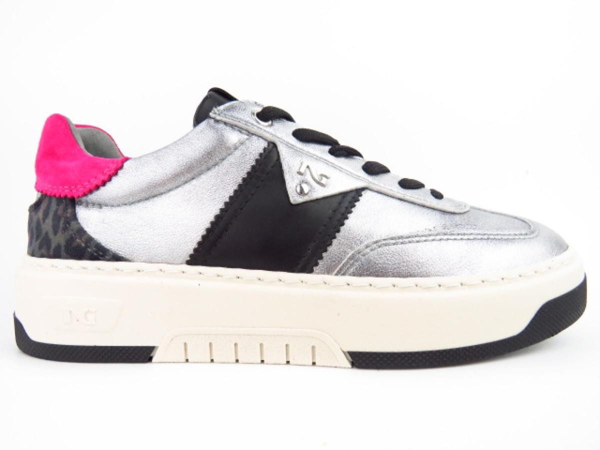 Lunare Sneaker